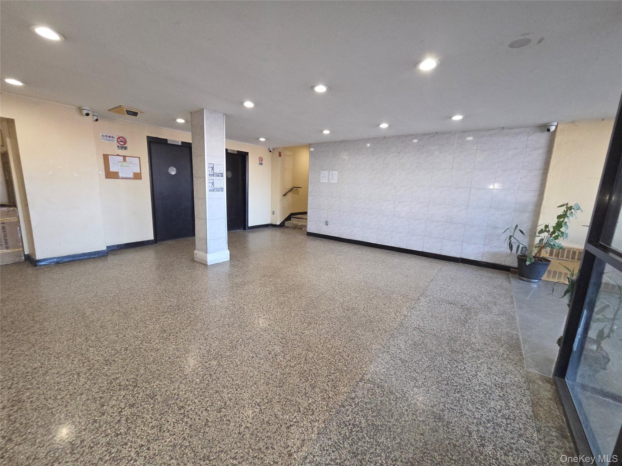 #7 photo, 86-16 60th Avenue, 法拉盛 Flushing , NY 11373