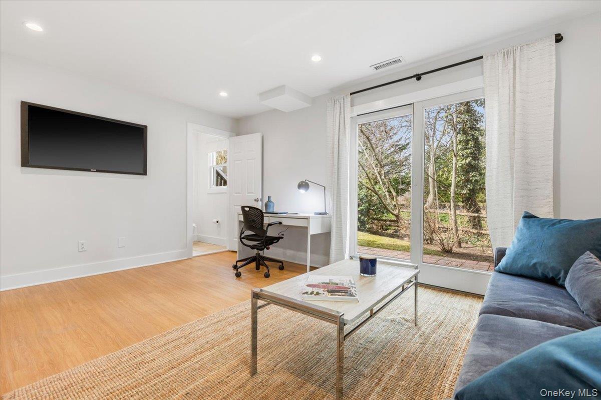 #19 photo, 2A Shadow Lane, Larchmont , NY 10538