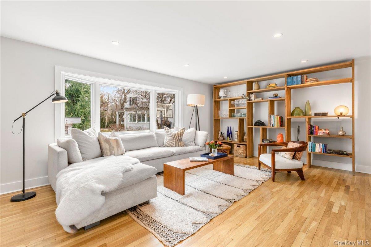 #6 photo, 2A Shadow Lane, Larchmont , NY 10538