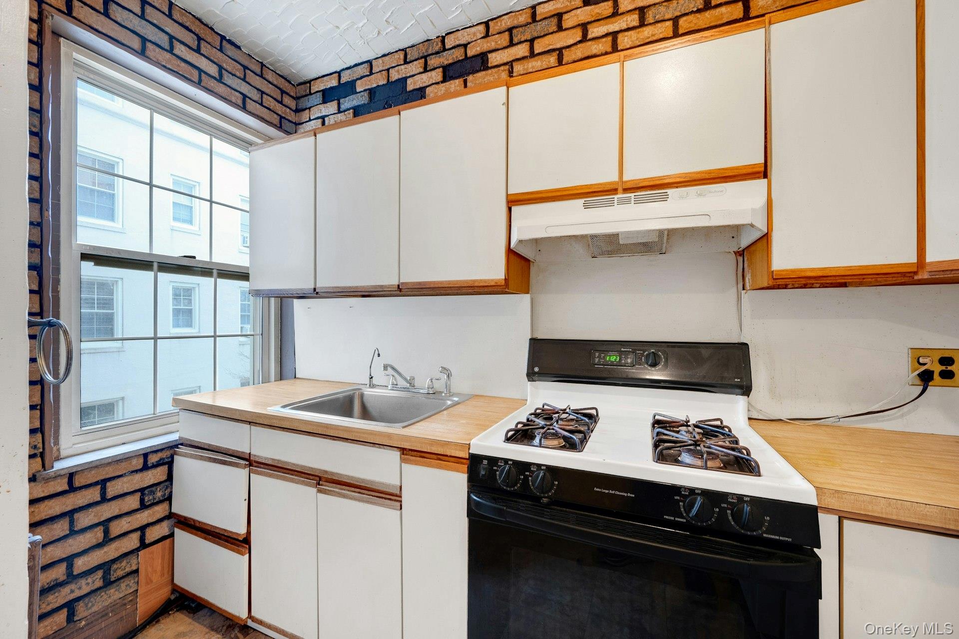 #11 photo, 3 Park Lane, Mount Vernon , NY 10552