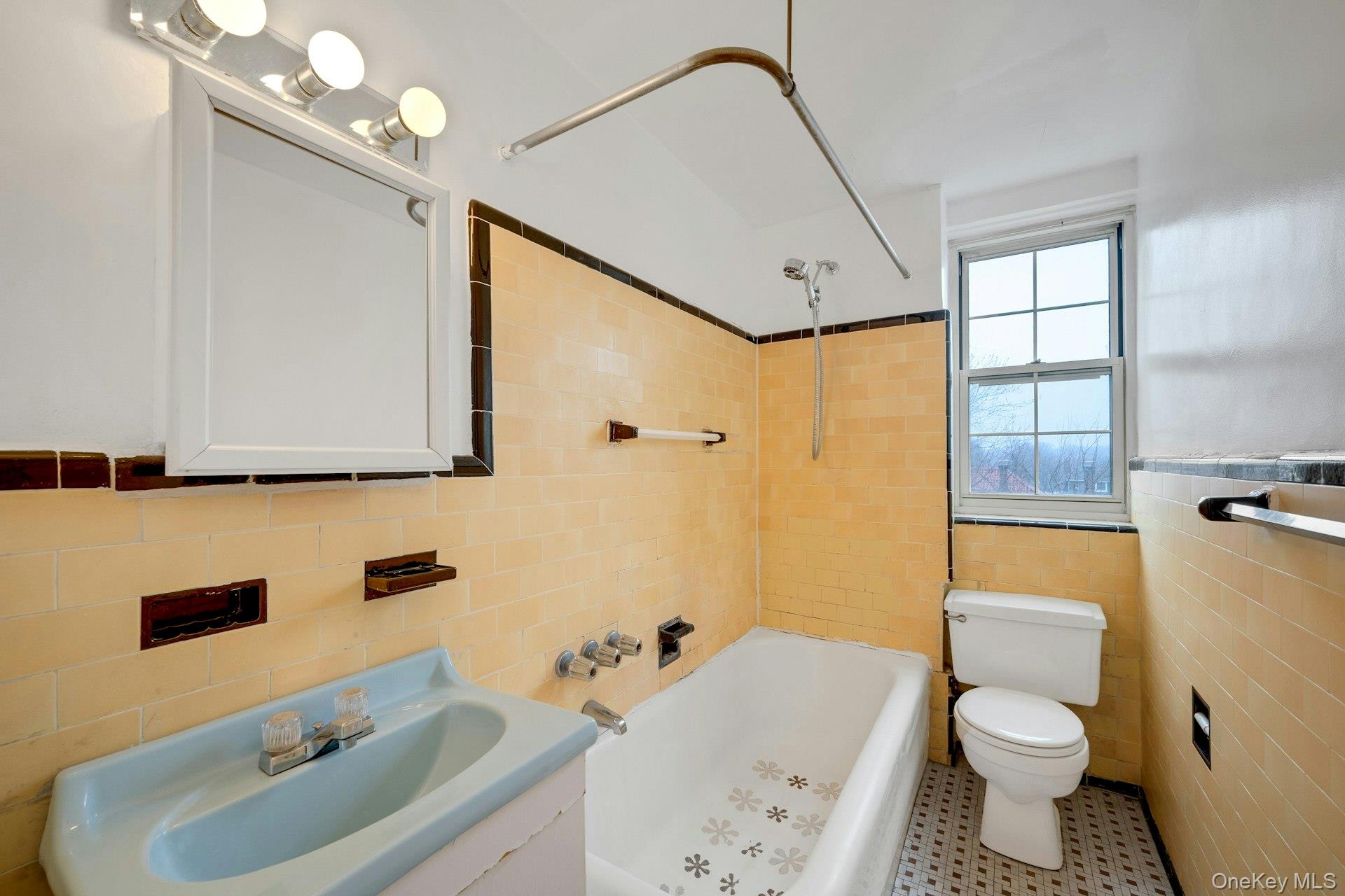 #18 photo, 3 Park Lane, Mount Vernon , NY 10552