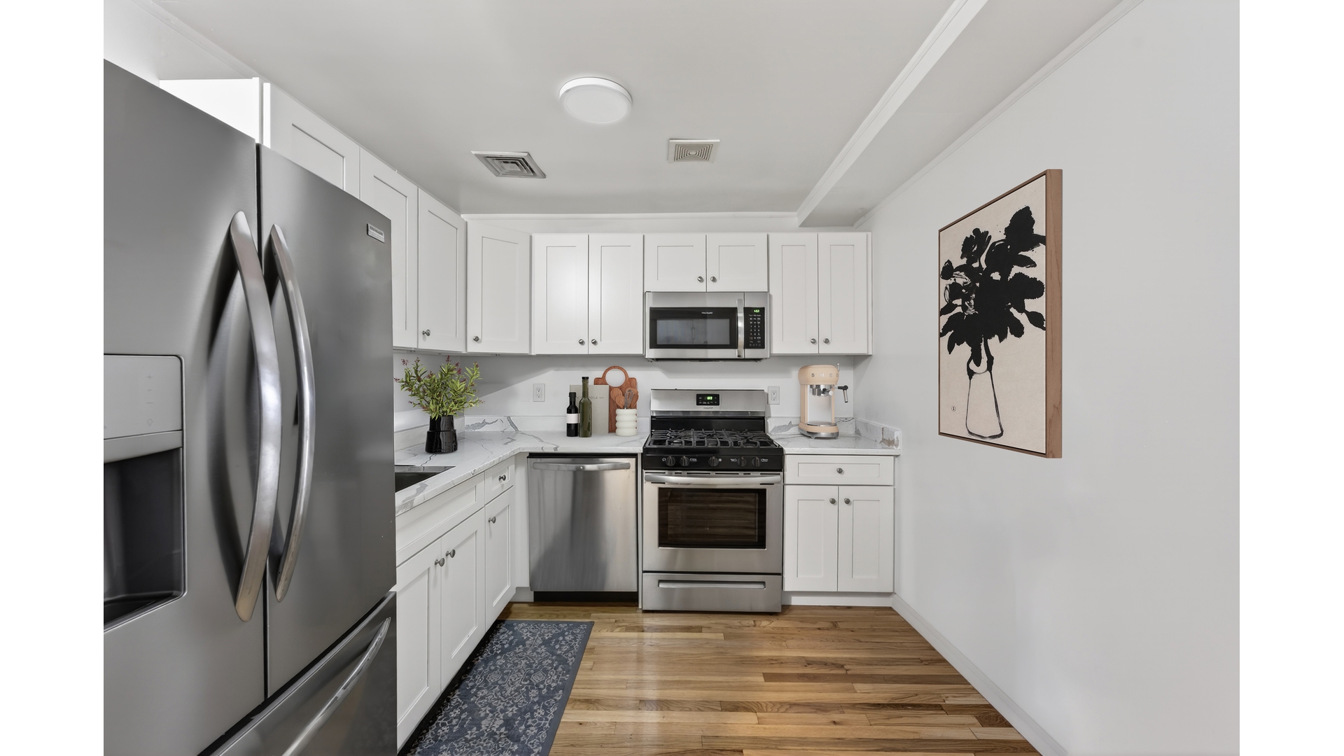 #6 photo, 214 E 17TH Street, Gramercy Park , NY 10003