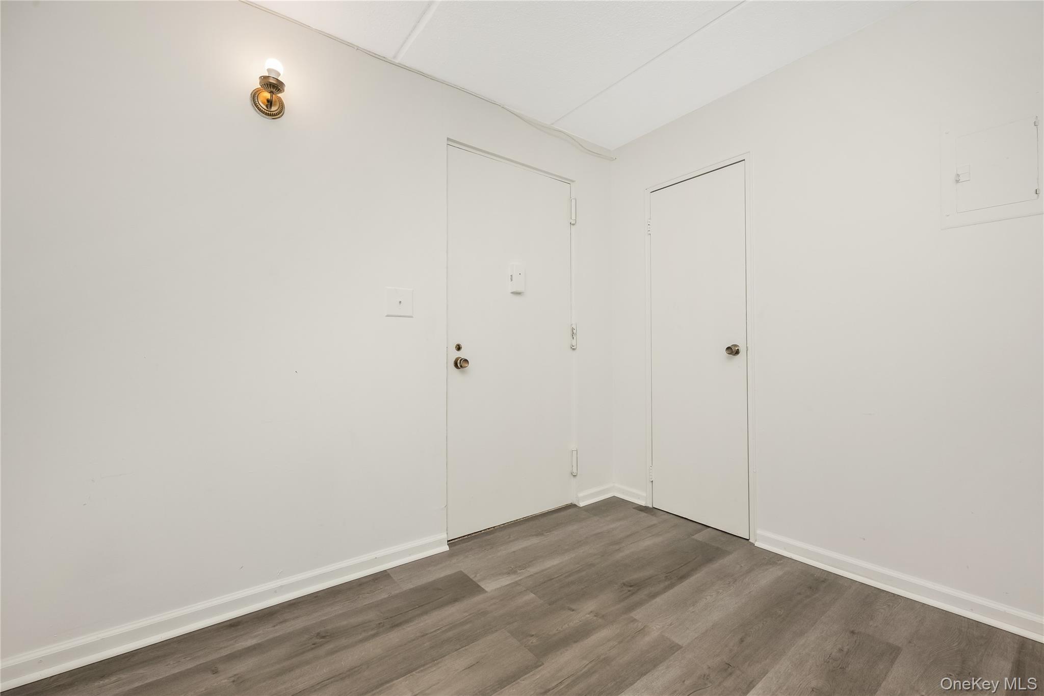 #5 photo, 135 Post Avenue, 長島 西布雷 Westbury , NY 11590