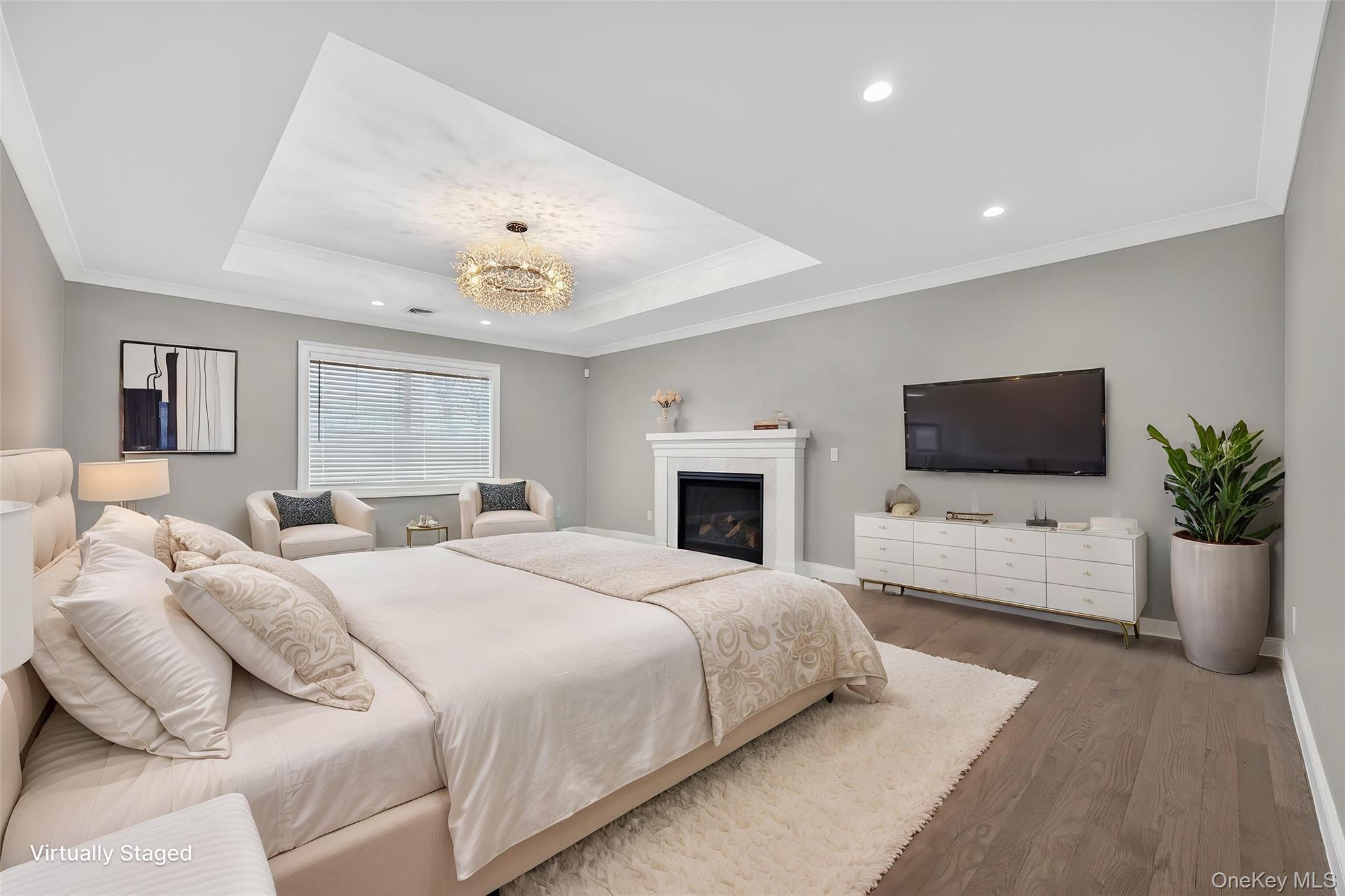 #15 photo, 208 Cow Neck Road, Port Washington , NY 11050