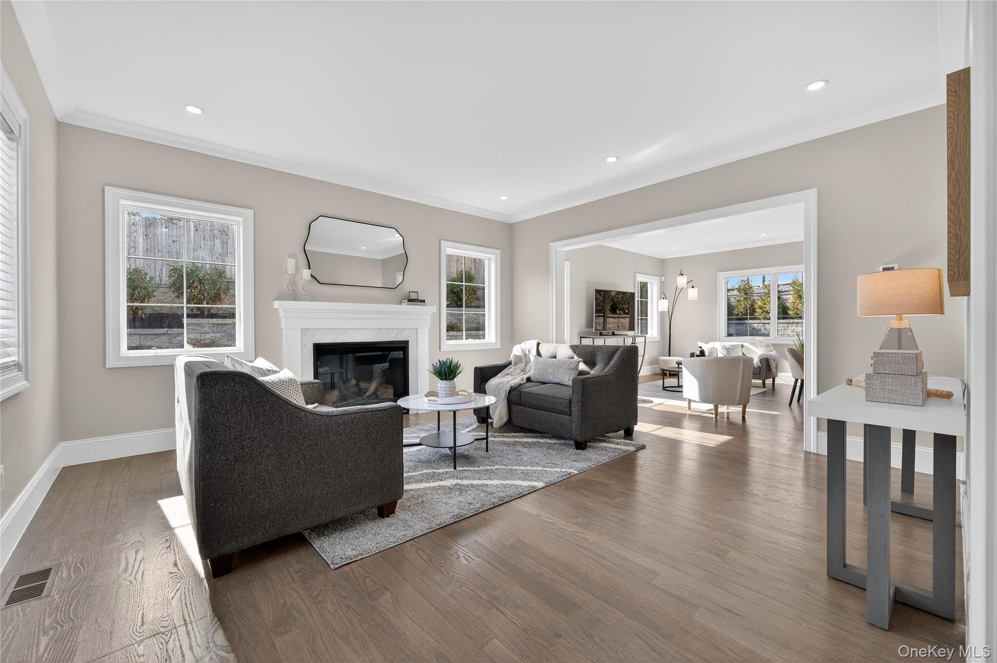 #5 photo, 208 Cow Neck Road, Port Washington , NY 11050