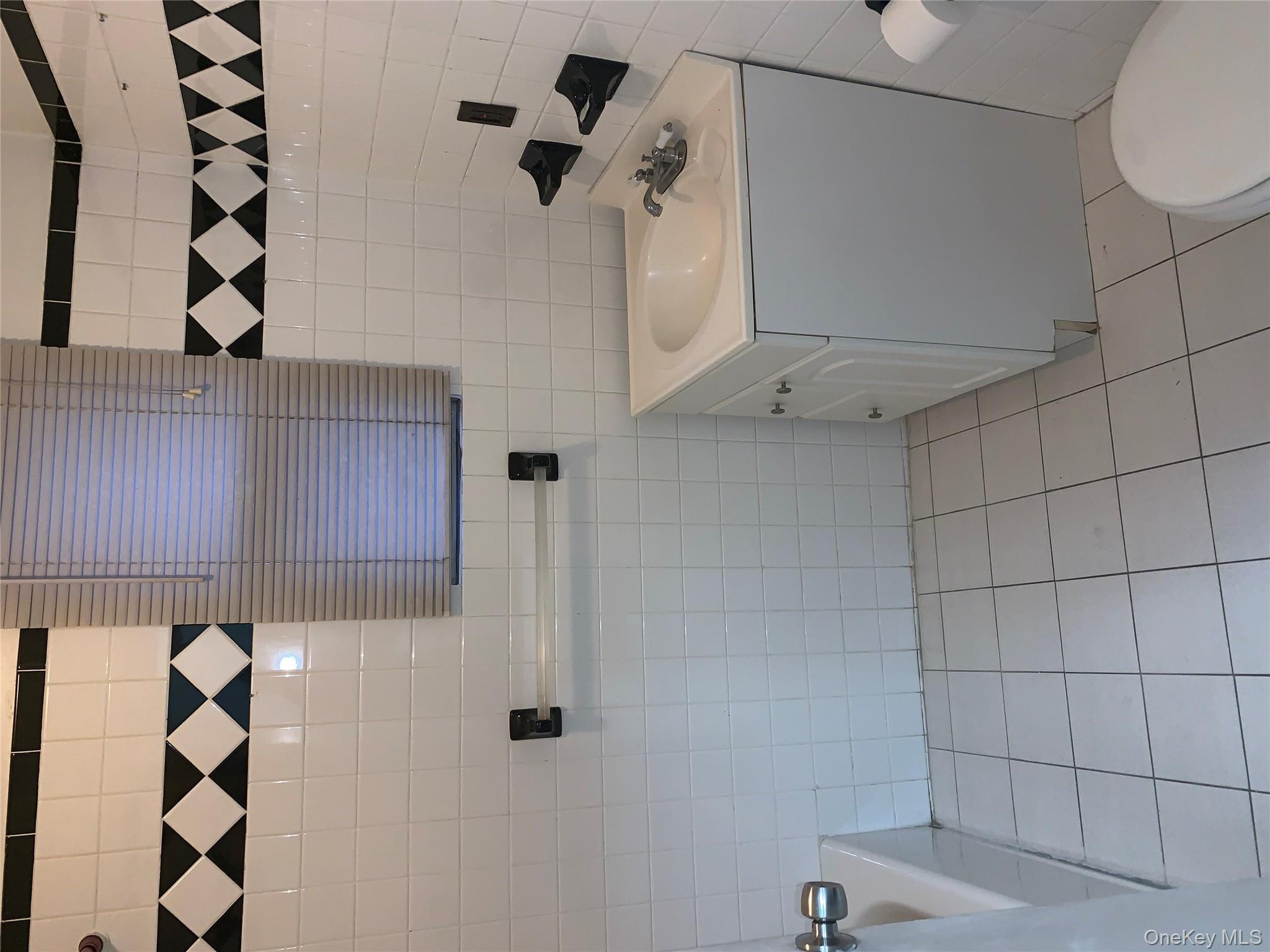 #6 photo, 8674 108th Street, Richmond Hill , NY 11418