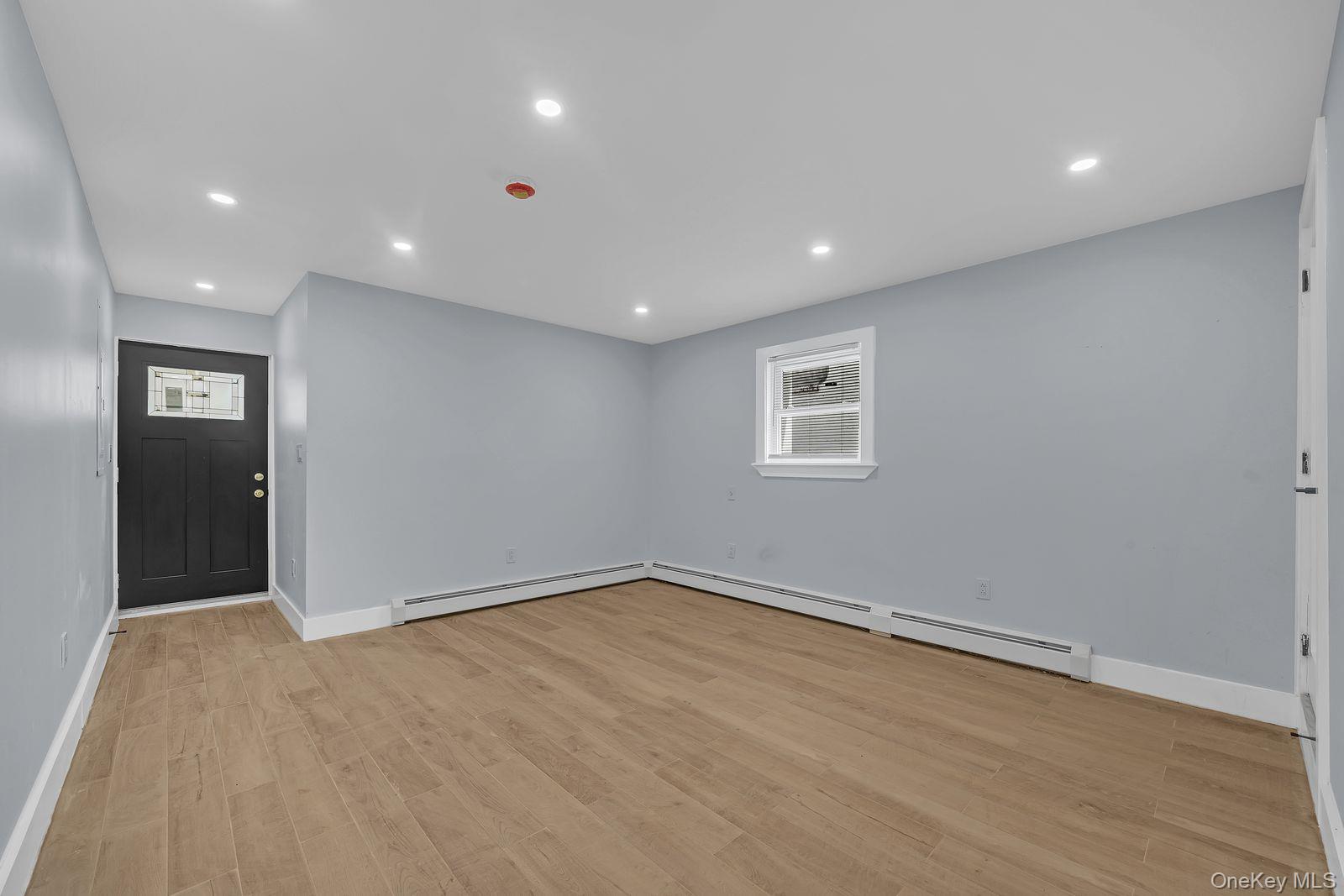 #19 photo, 1616 HAMMERSLEY Avenue, ব্রঙ্কস Bronx , NY 10469