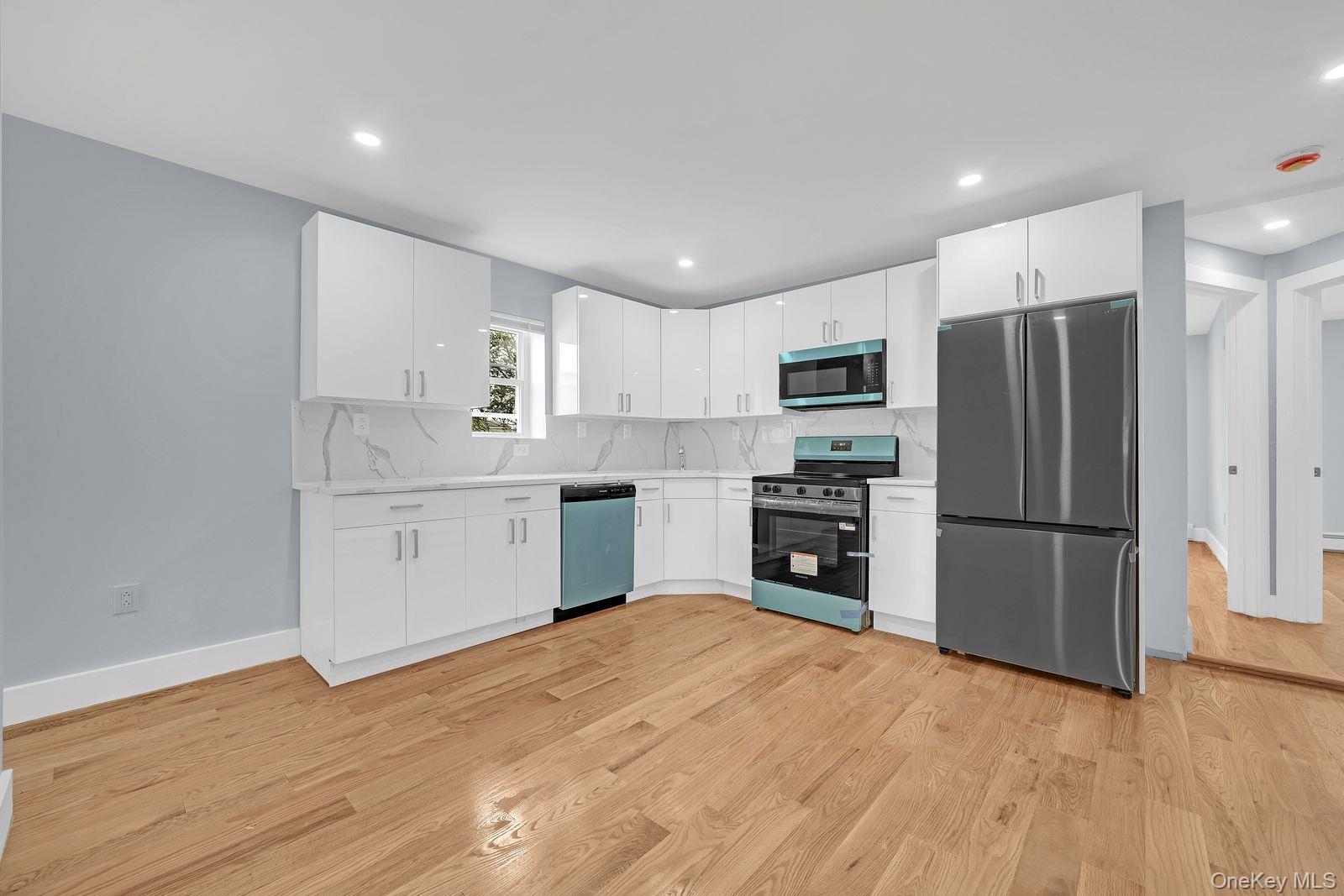 #5 photo, 1616 HAMMERSLEY Avenue, ব্রঙ্কস Bronx , NY 10469