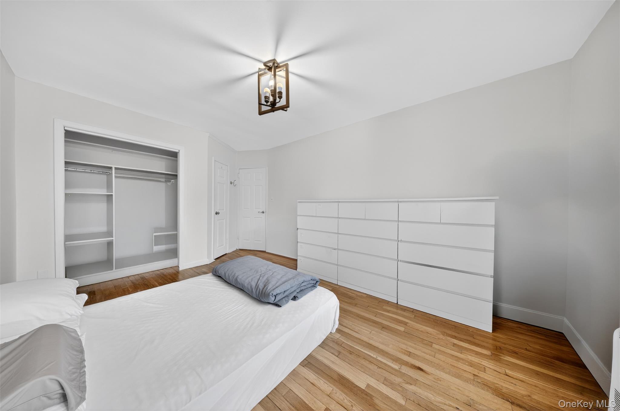 #15 photo, 147-50 Barclay Avenue, 法拉盛 Flushing , NY 11355