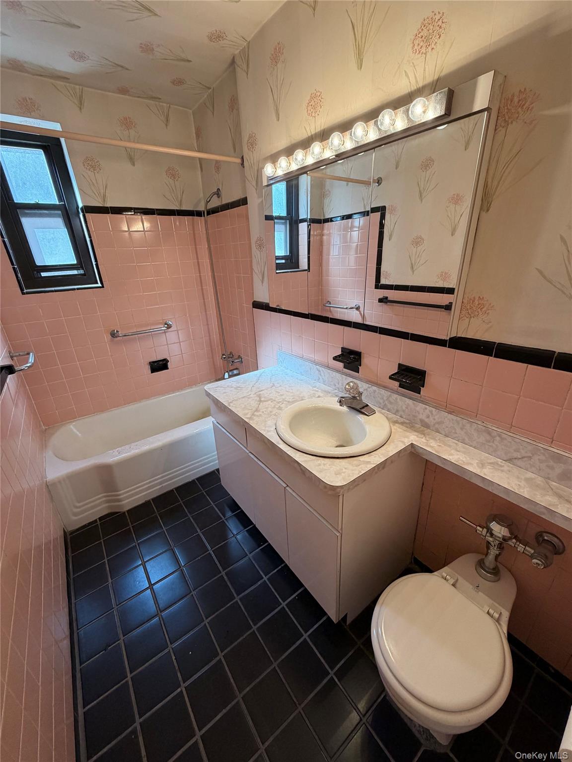 #10 photo, 32-22 91 Street, কুইন্‌স East Elmhurst , NY 11369