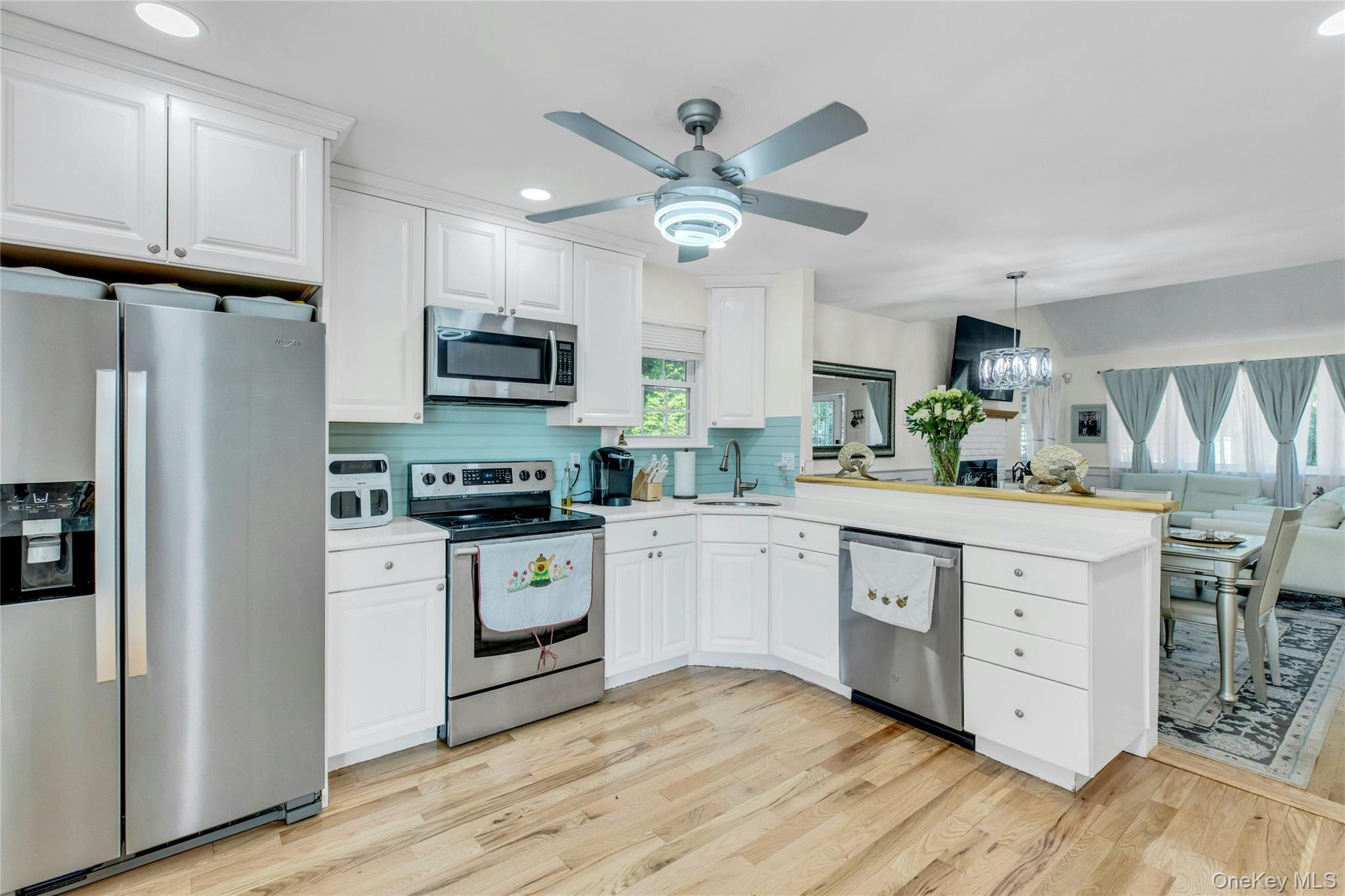 #10 photo, 35 Grant Boulevard, सफ़ोक काउंटी Hampton Bays , NY 11946