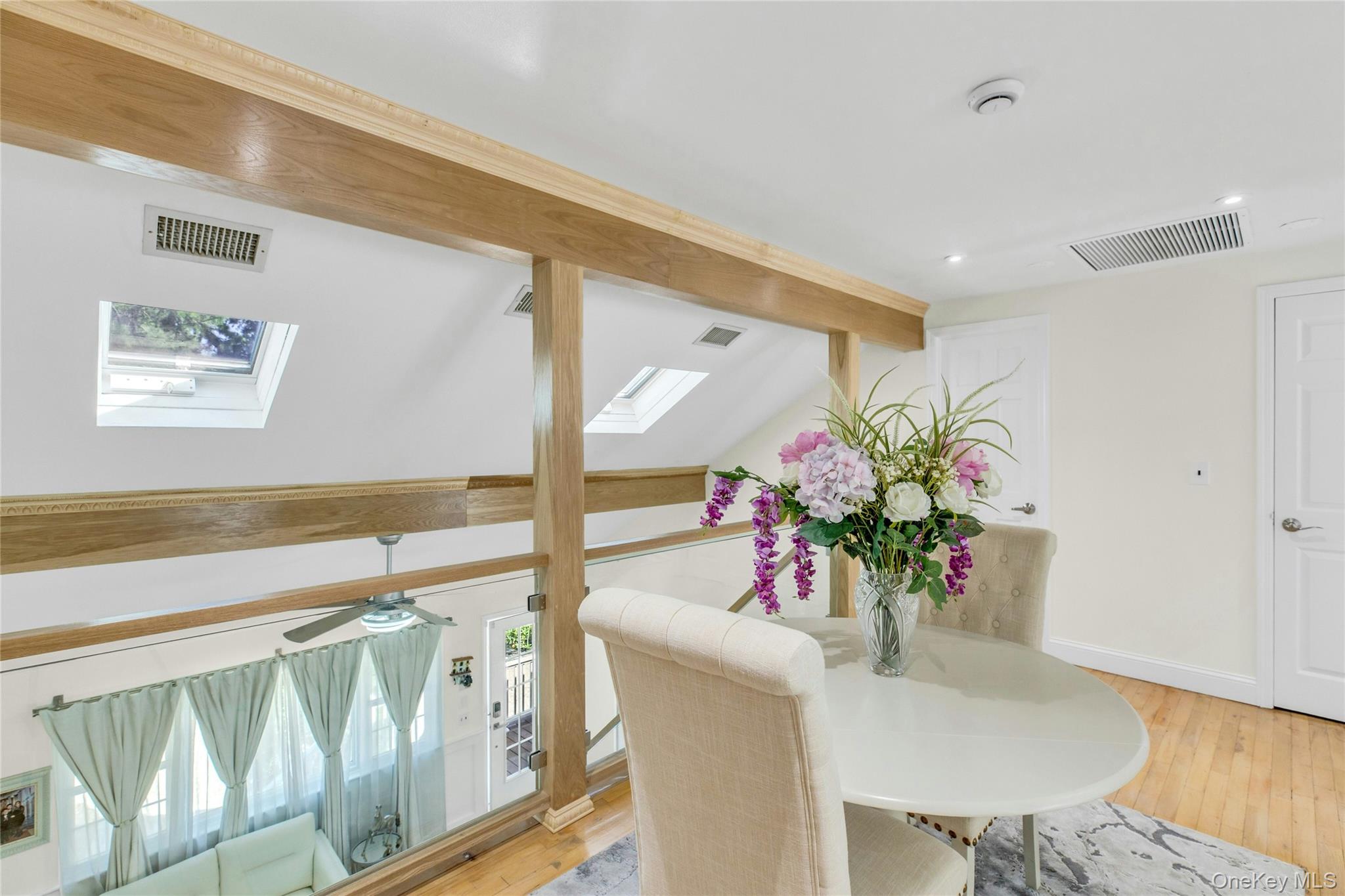 #16 photo, 35 Grant Boulevard, सफ़ोक काउंटी Hampton Bays , NY 11946