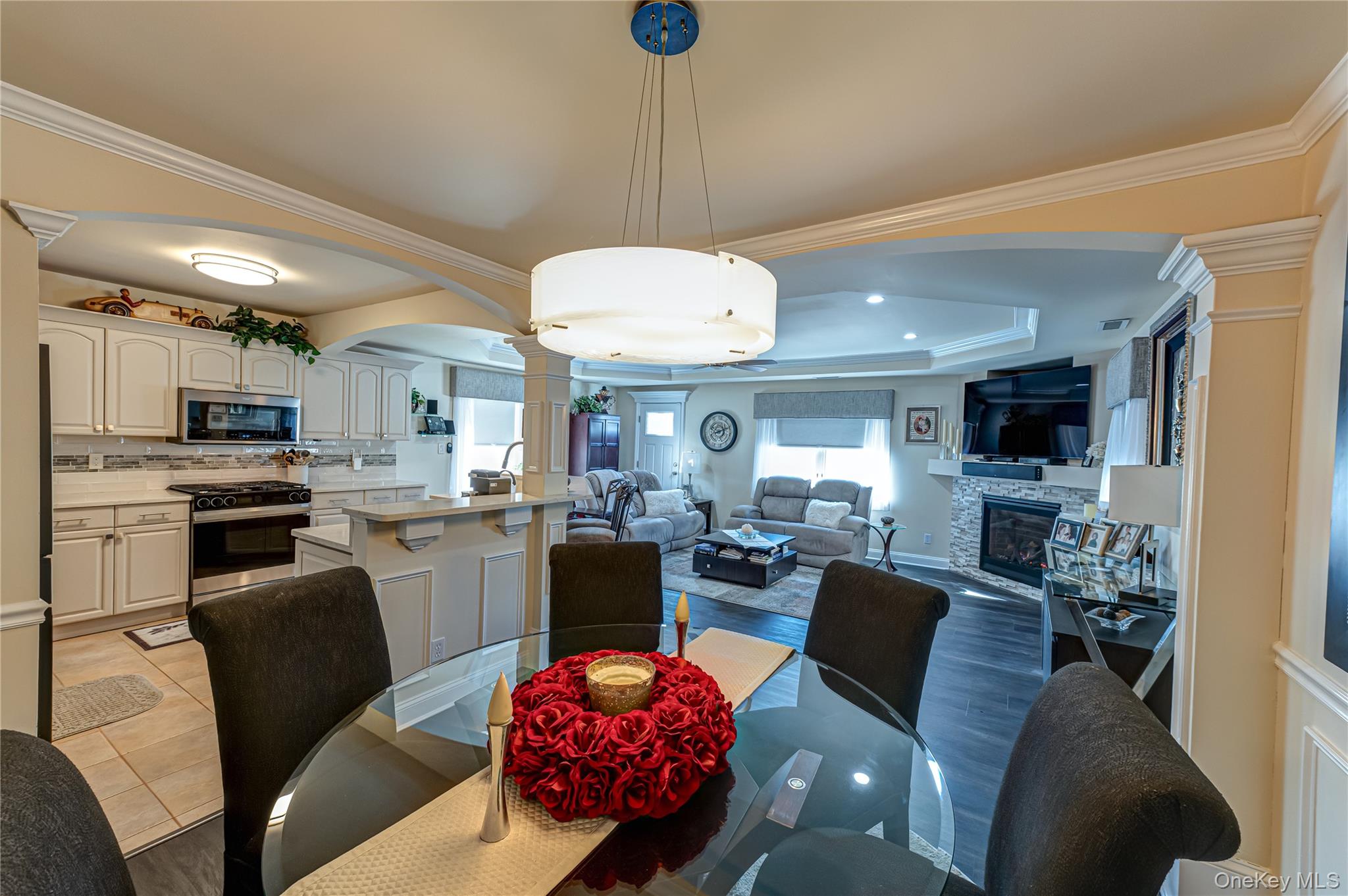 #10 photo, 388 Forest Avenue, নাসাউ কাউন্টি Massapequa , NY 11758