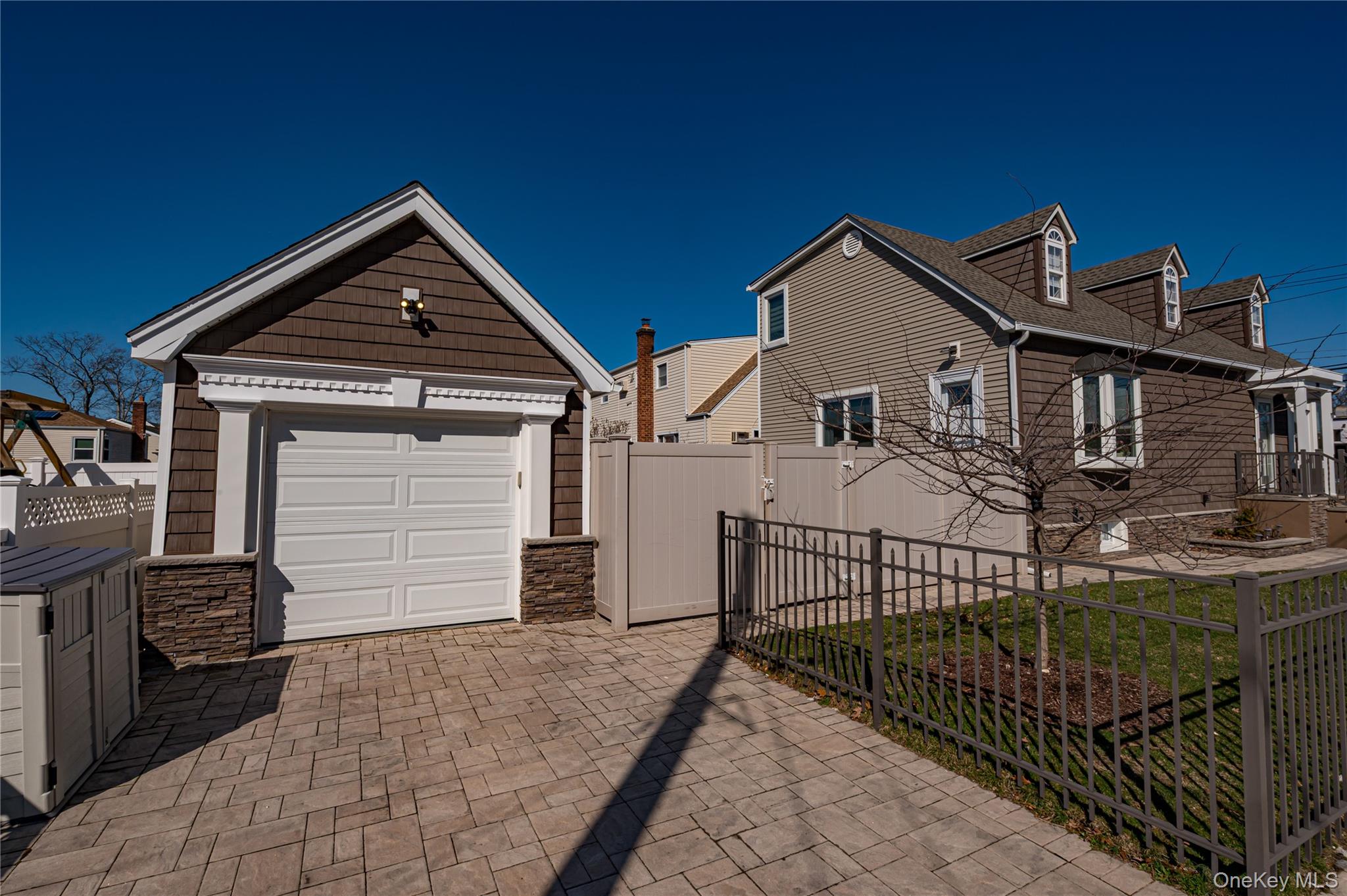 #2 photo, 388 Forest Avenue, নাসাউ কাউন্টি Massapequa , NY 11758