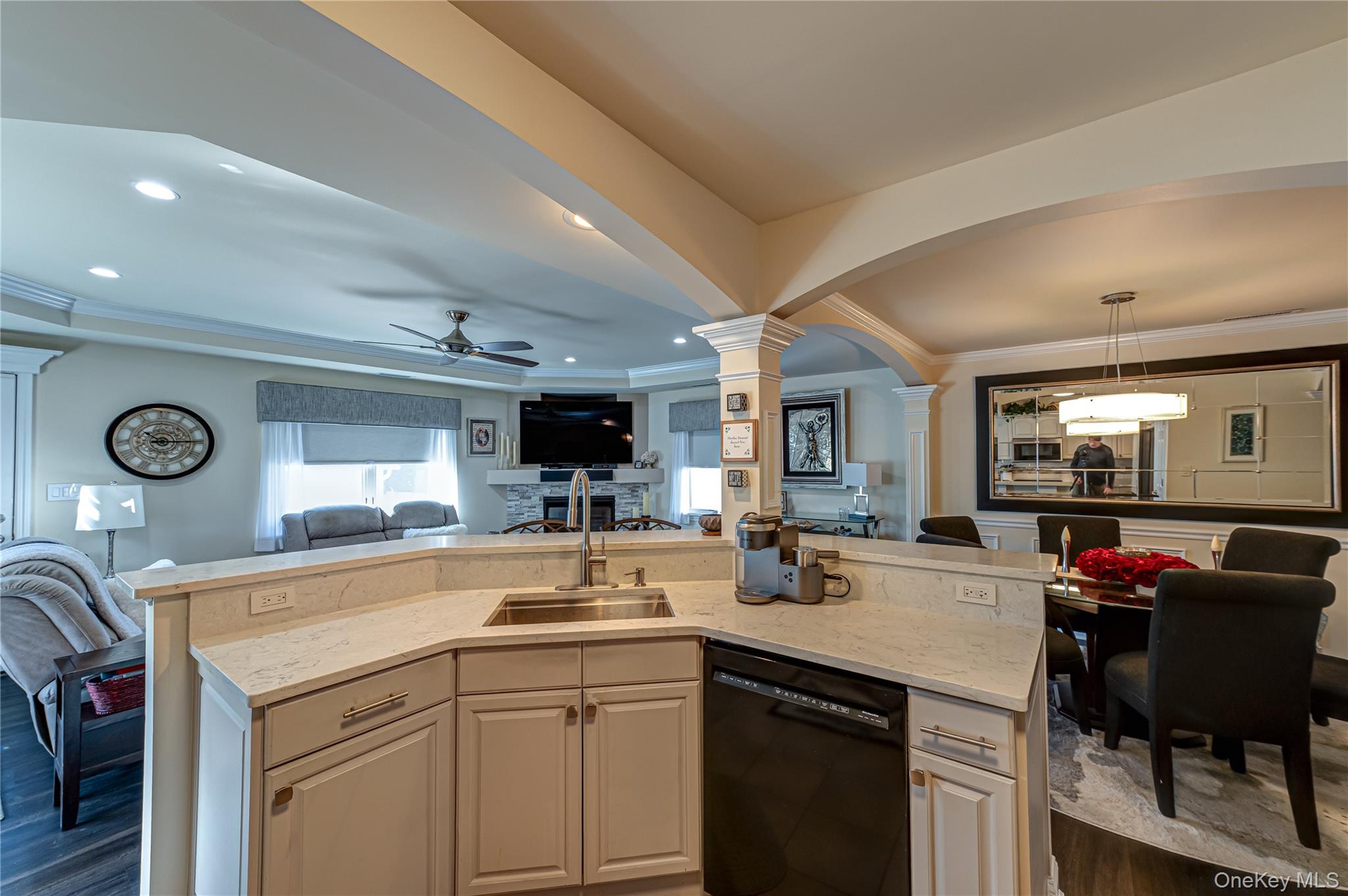 #4 photo, 388 Forest Avenue, নাসাউ কাউন্টি Massapequa , NY 11758