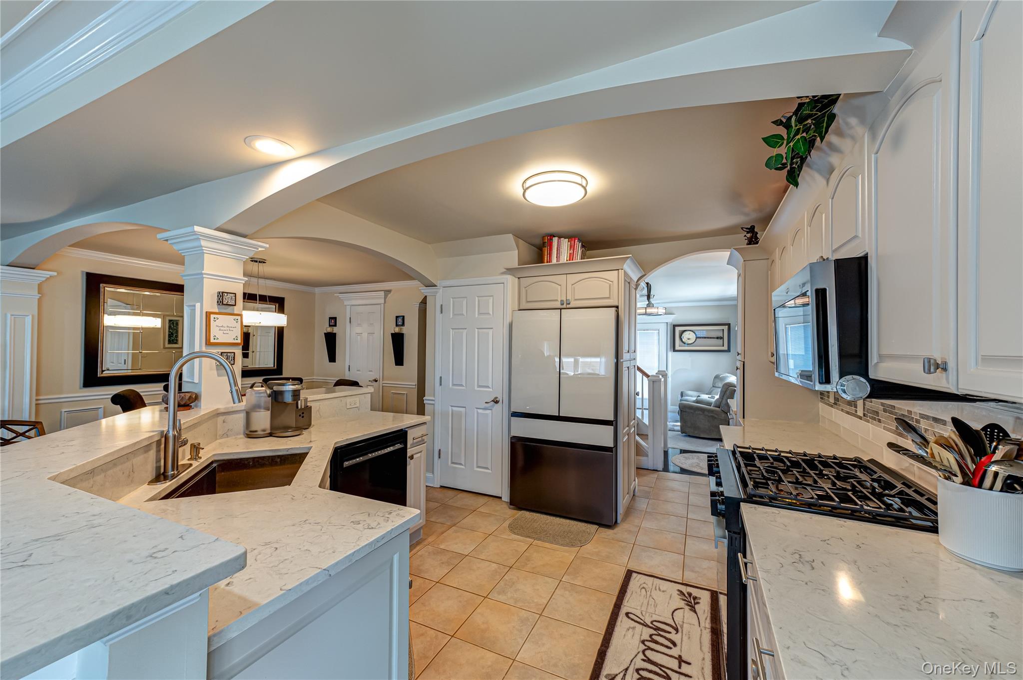 #6 photo, 388 Forest Avenue, নাসাউ কাউন্টি Massapequa , NY 11758