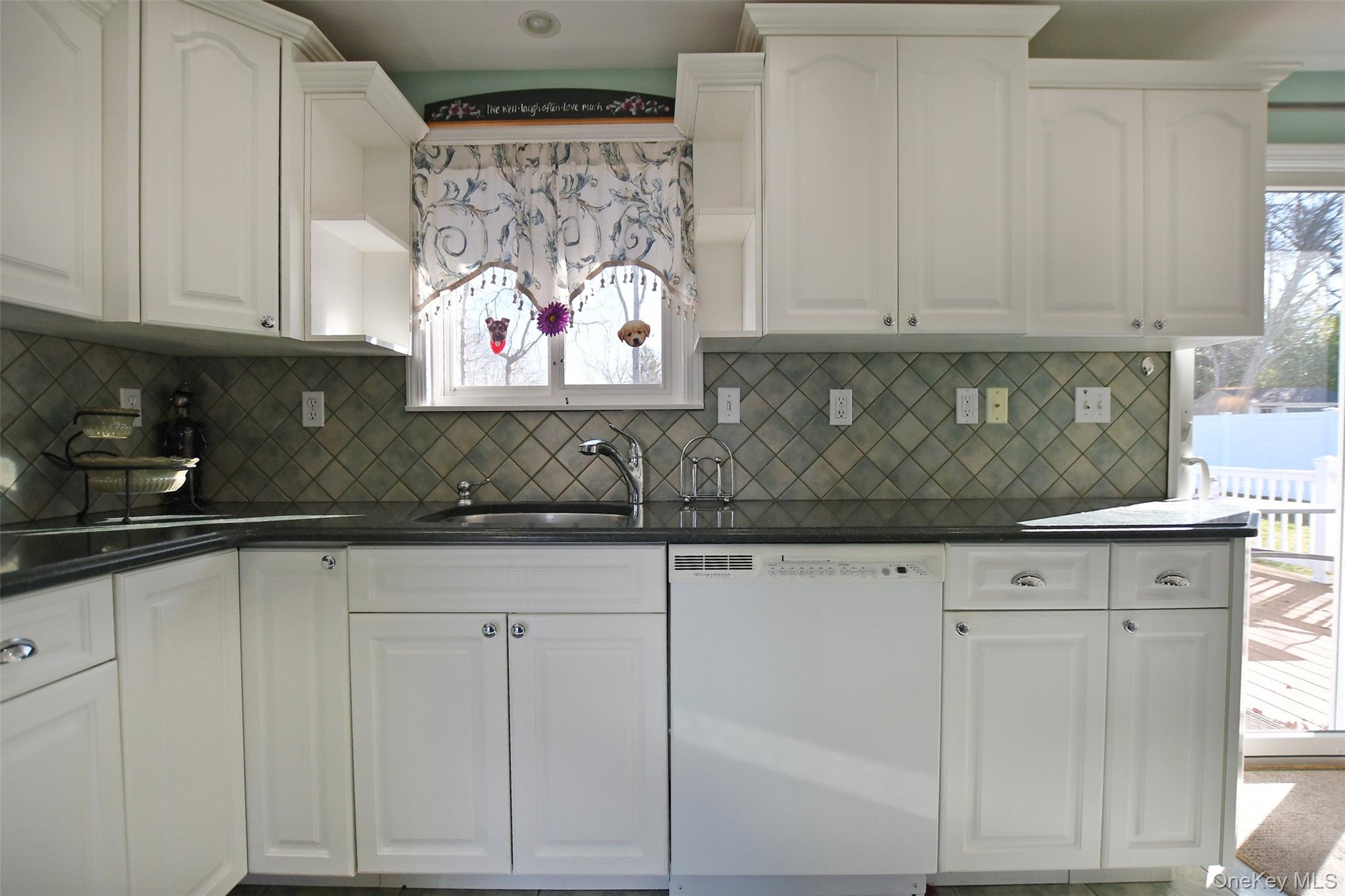 #10 photo, 359 Randall Road, 롱 아일랜드 Ridge , NY 11961