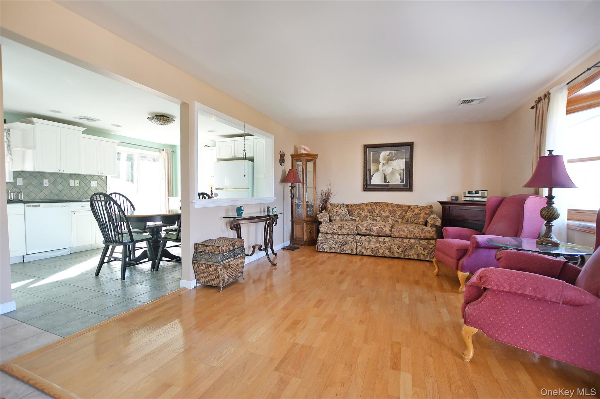 #4 photo, 359 Randall Road, 롱 아일랜드 Ridge , NY 11961