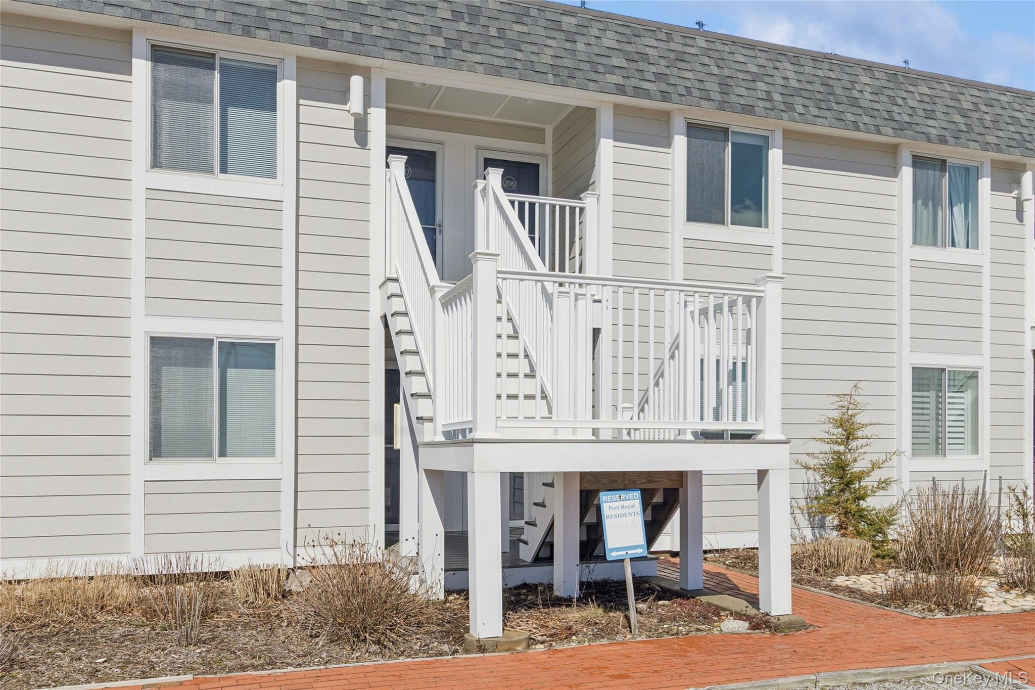 #19 photo, 16 Navy Road, Montauk , NY 11954