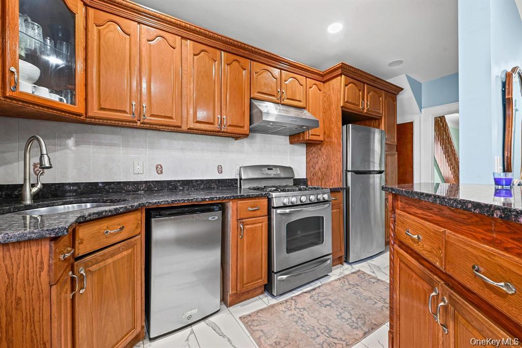 #13 photo, 8915 88th Street, Woodhaven , NY 11421