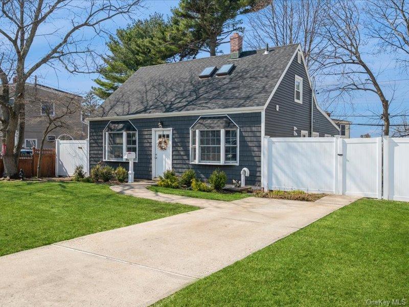 #2 photo, 8 Crabtree Lane, 長島 Levittown , NY 11756