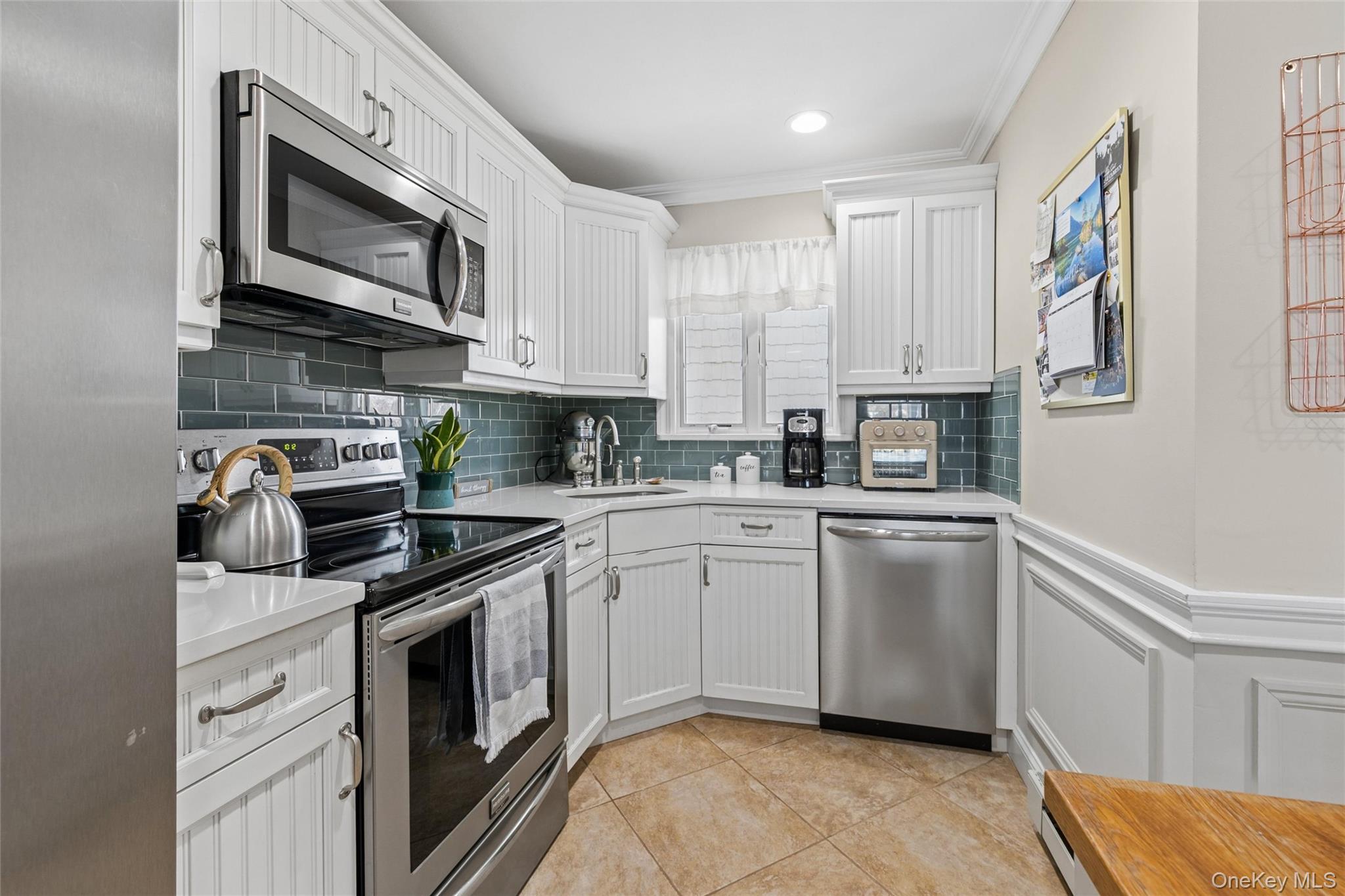 #13 photo, 3013 Mitchell Road, सफ़ोक काउंटी Westhampton Beach , NY 11978