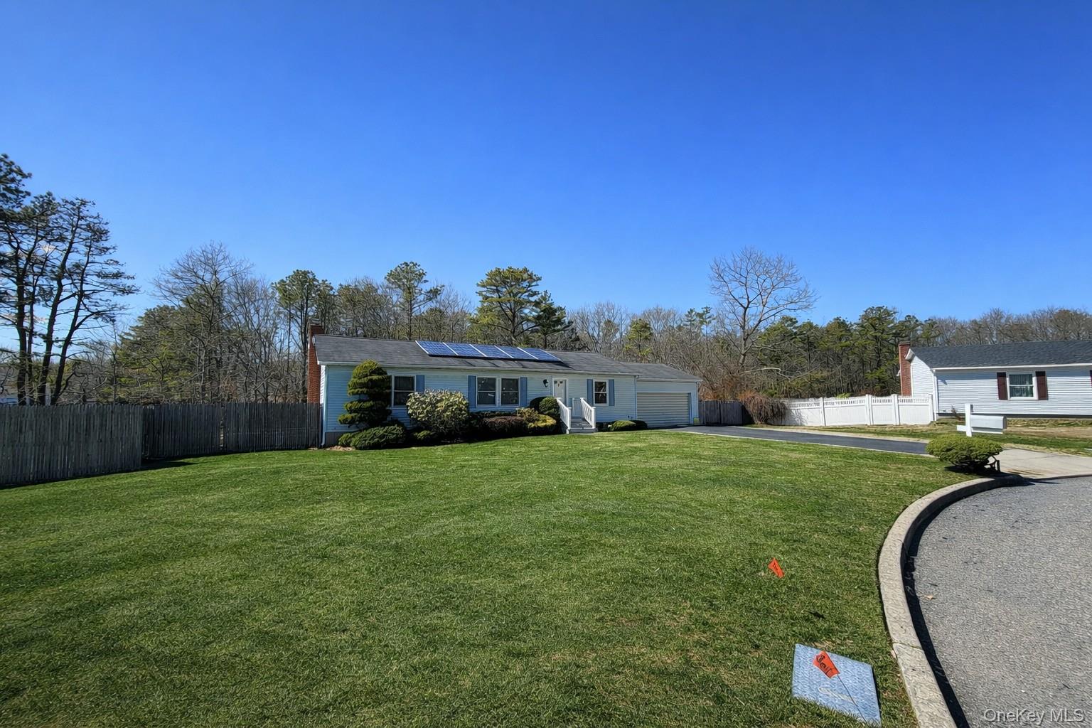 #2 photo, 4 Mews Court, 东长岛 Holtsville , NY 11742