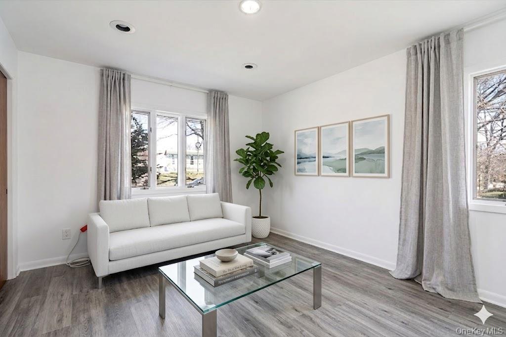 #14 photo, 76 Baker Hill Road, 롱 아일랜드 그레이트넥 Great Neck , NY 11023