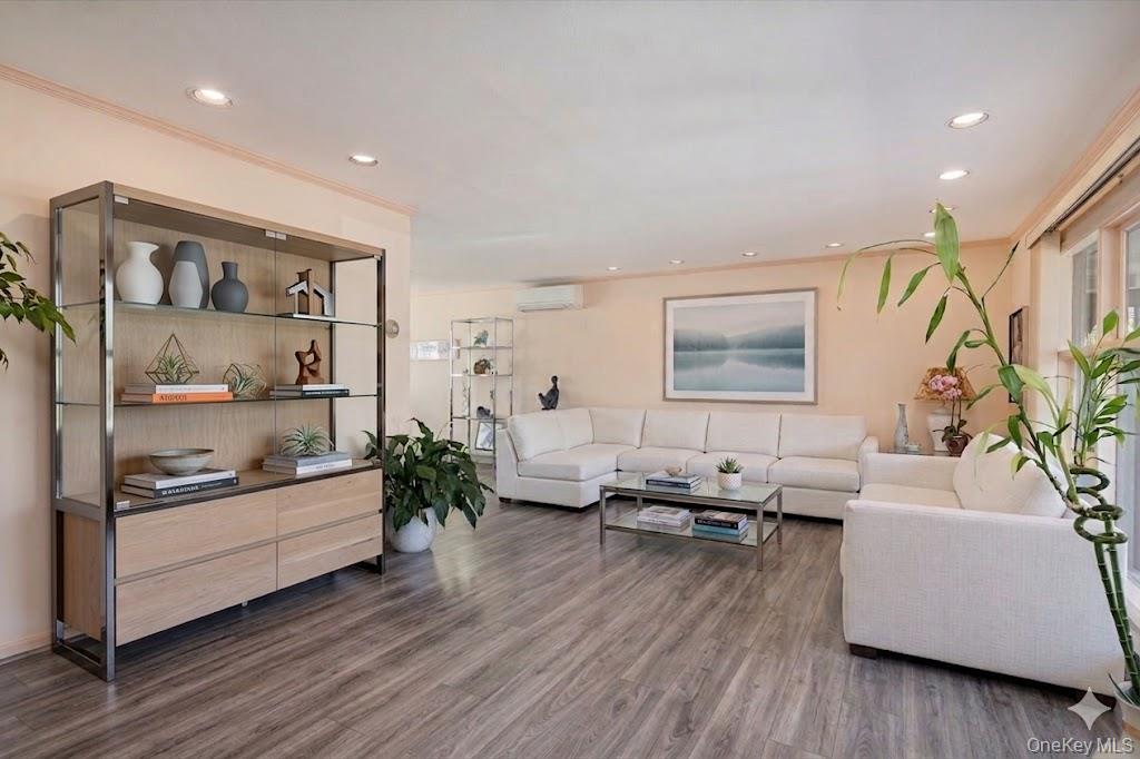 #4 photo, 76 Baker Hill Road, 롱 아일랜드 그레이트넥 Great Neck , NY 11023