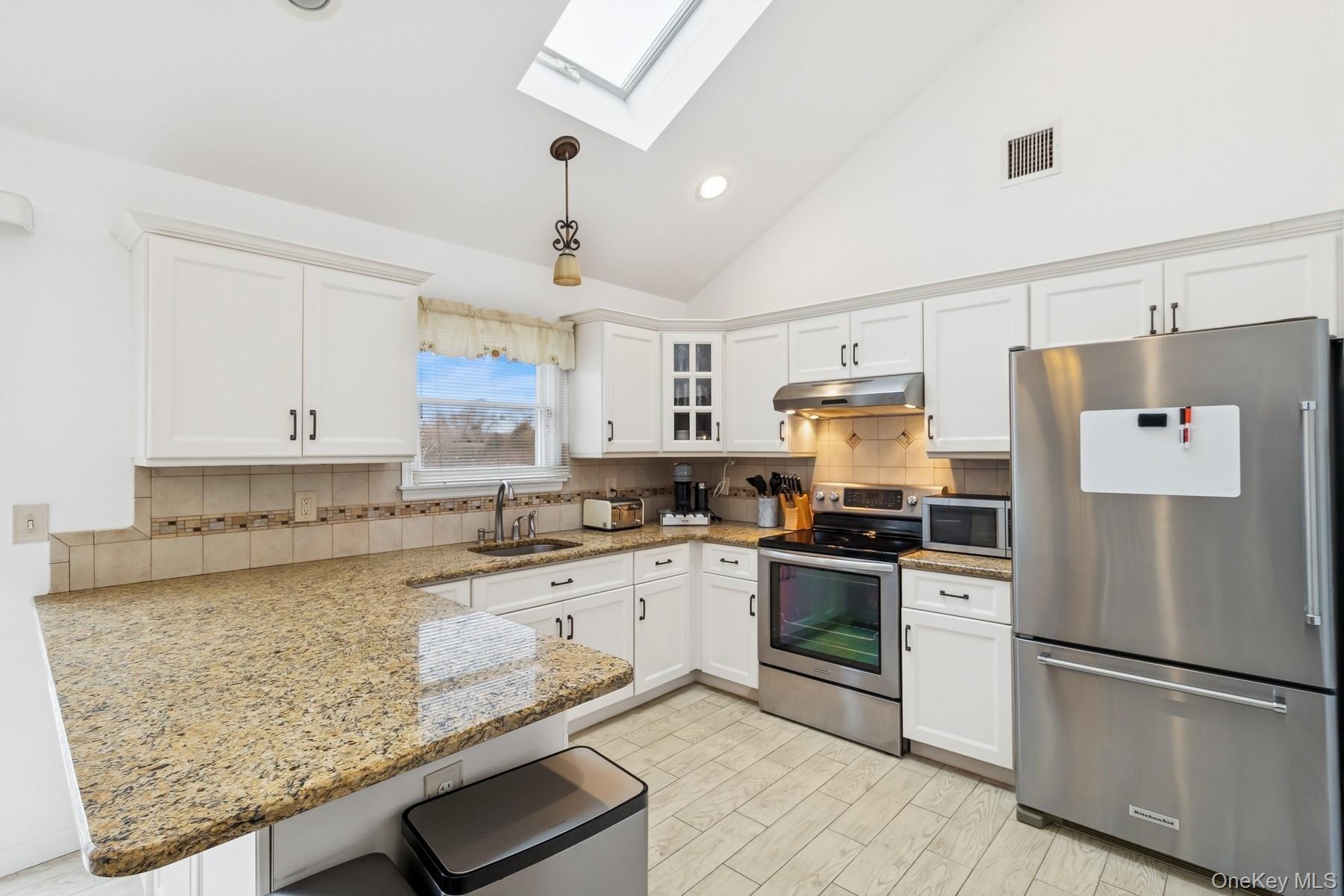 #5 photo, 119 Vineyard Way, सफ़ोक काउंटी Aquebogue , NY 11901