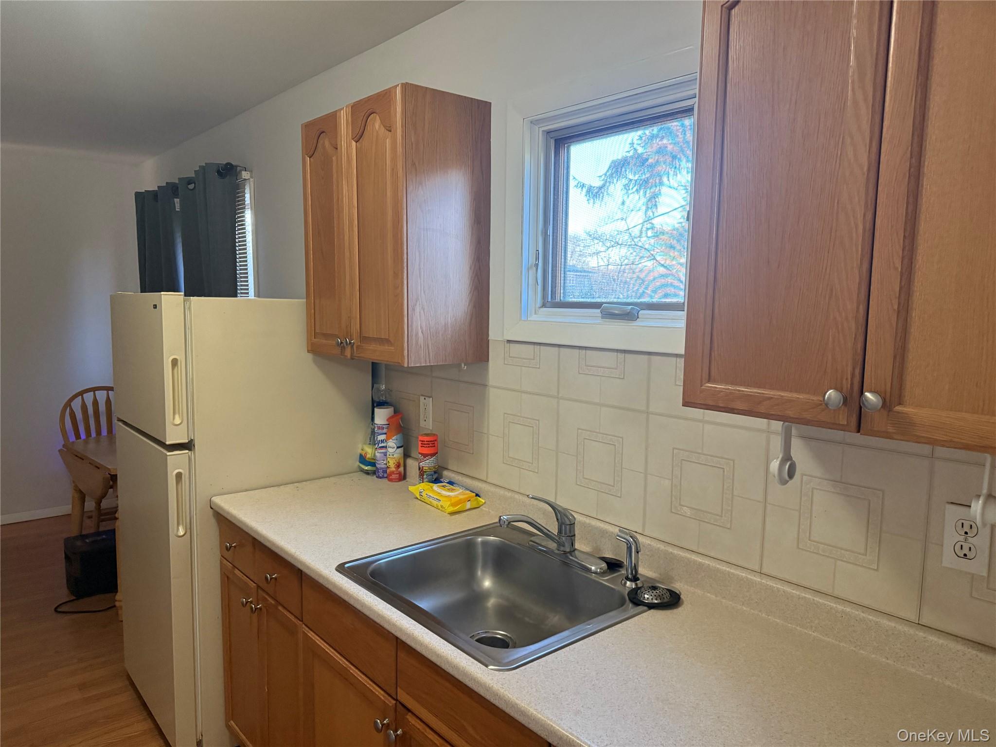 #16 photo, 15 Donald Street, सफ़ोक काउंटी Port Jefferson Station , NY 11776