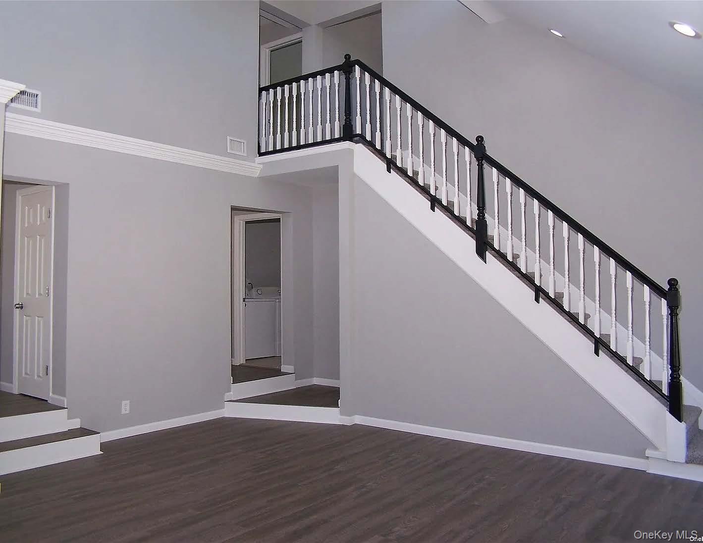 #3 photo, 36 Magnolia Drive, 东长岛 Mastic Beach , NY 11951