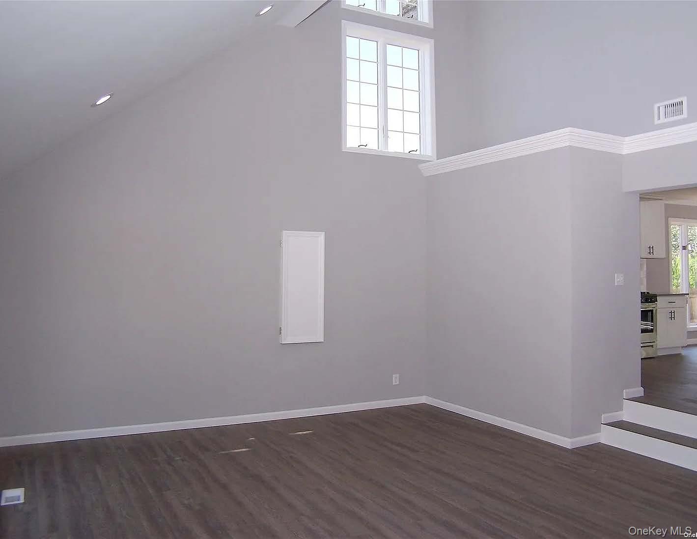 #4 photo, 36 Magnolia Drive, 东长岛 Mastic Beach , NY 11951