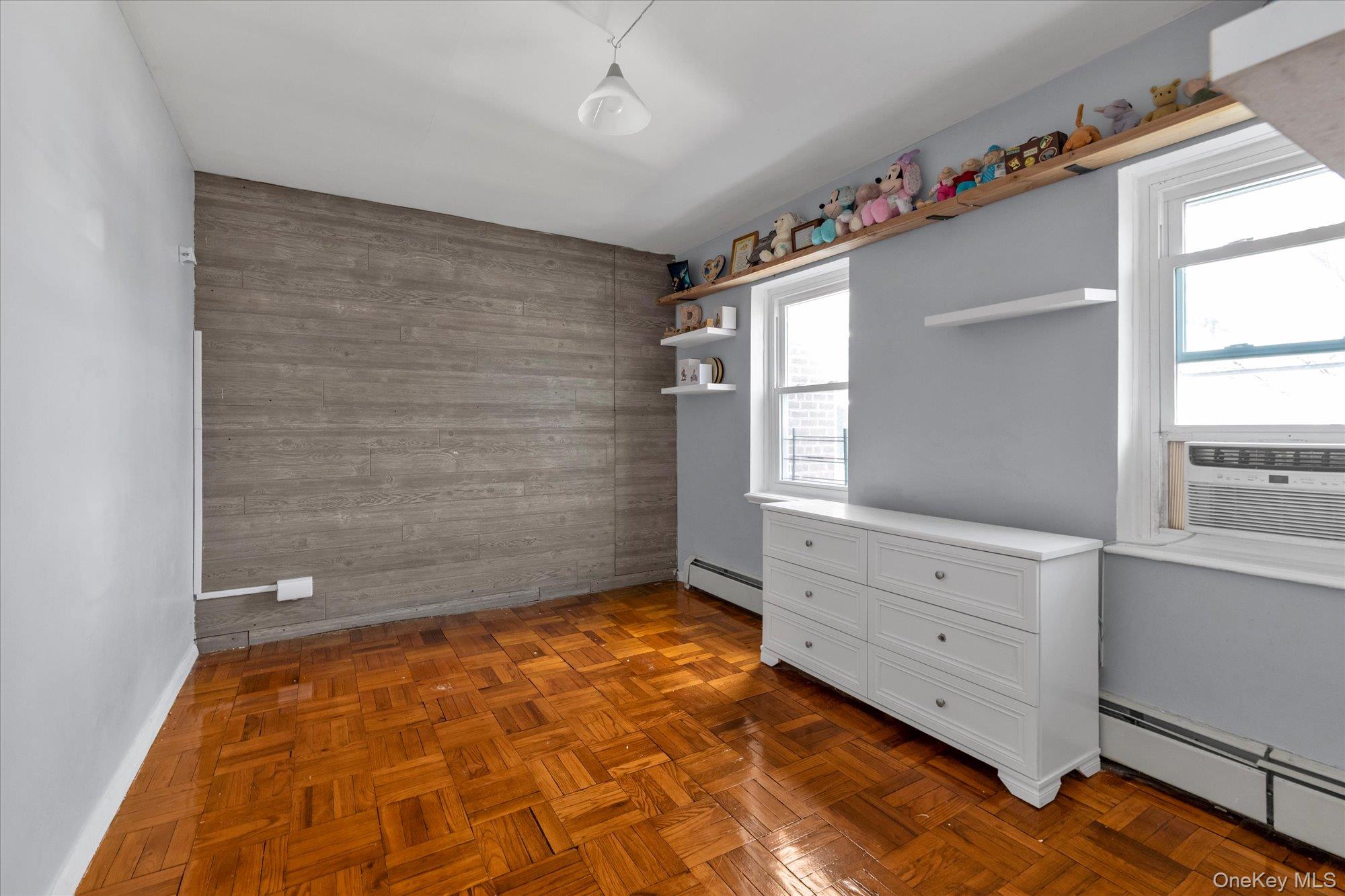 #11 photo, 14908 Union Turnpike, Kew Garden Hills , NY 11367