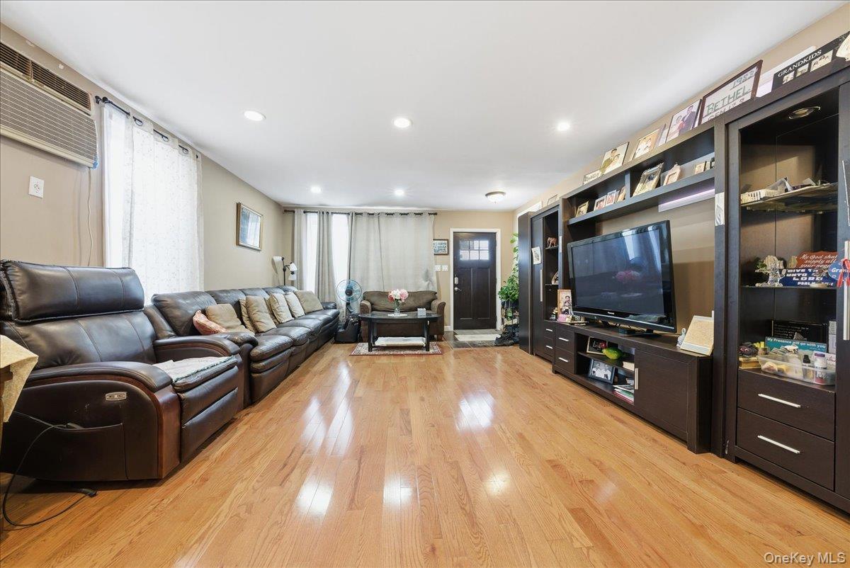 #3 photo, 13041 120th Street, 皇后區 奧松公園 South Ozone Park , NY 11420