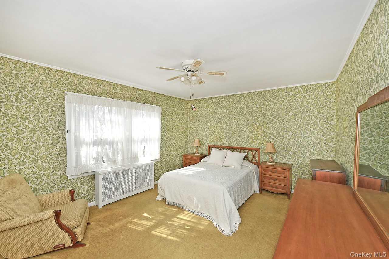 #11 photo, 34 Shaw Drive, 長島 Merrick , NY 11566