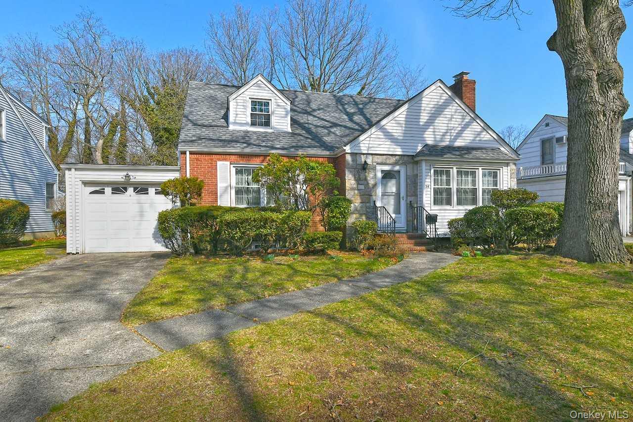 #2 photo, 34 Shaw Drive, 長島 Merrick , NY 11566