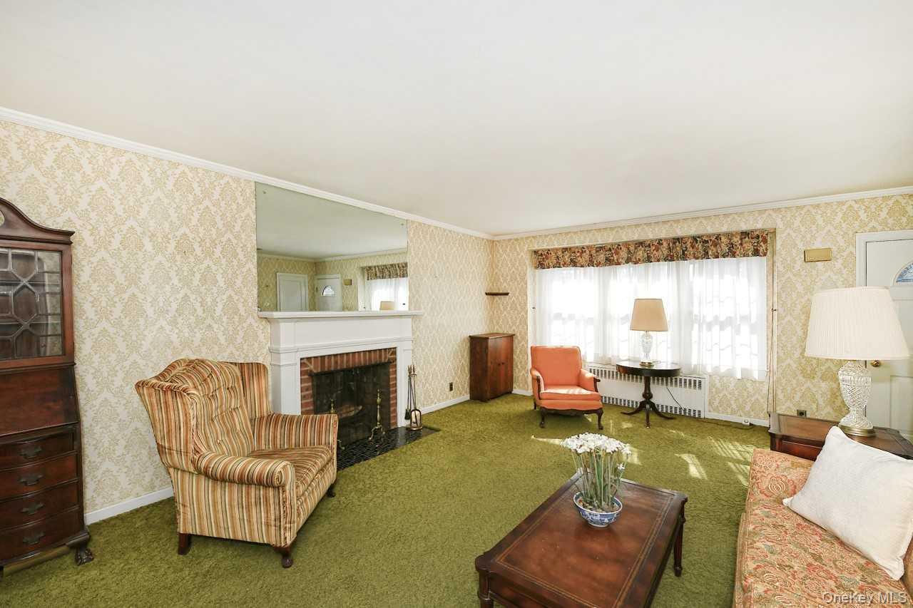 #4 photo, 34 Shaw Drive, 長島 Merrick , NY 11566