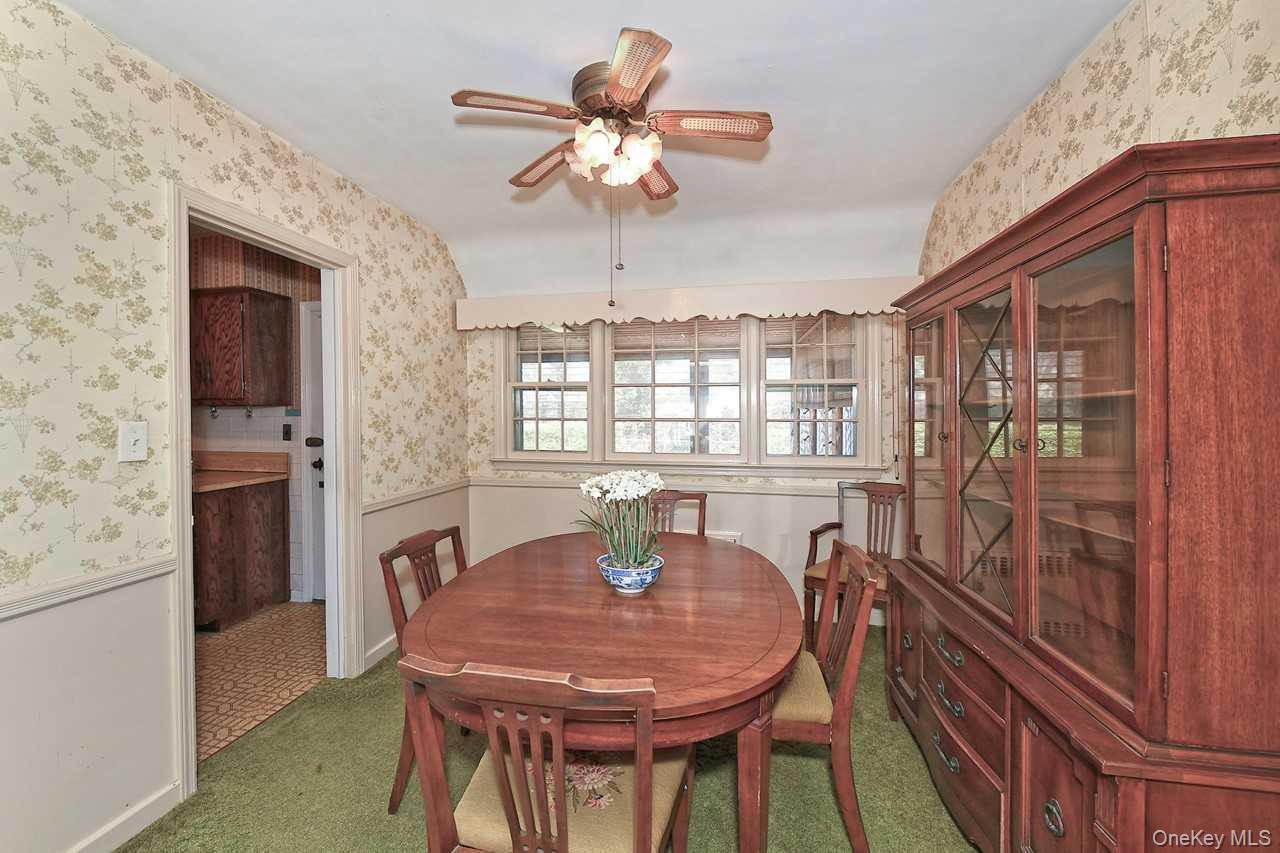 #7 photo, 34 Shaw Drive, 長島 Merrick , NY 11566