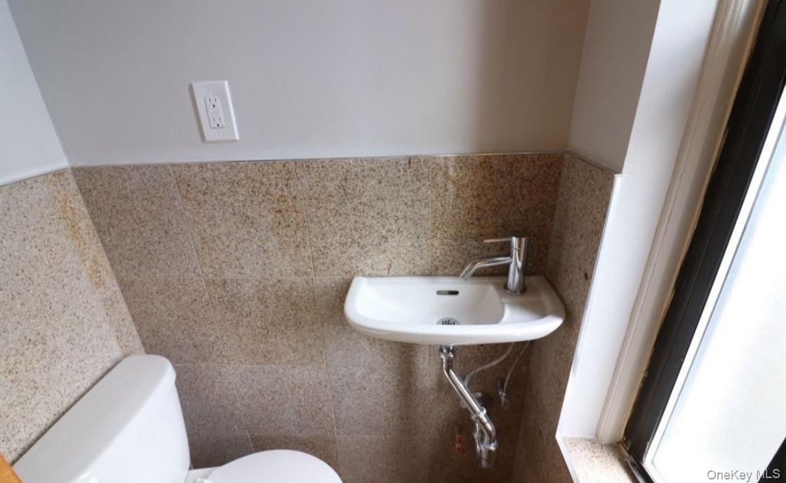 #10 photo, 300 N 8th Street, ब्रुकलीन Brooklyn , NY 11211