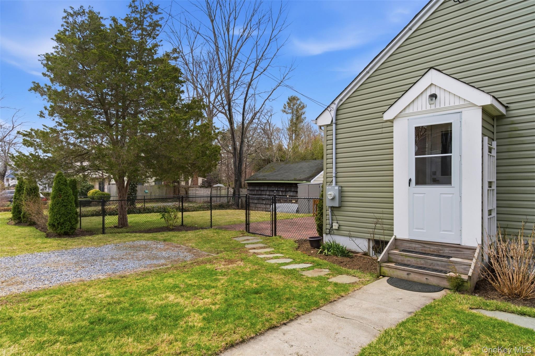 #20 photo, 101 4th Avenue, সাফোক কাউন্টি East Northport , NY 11731