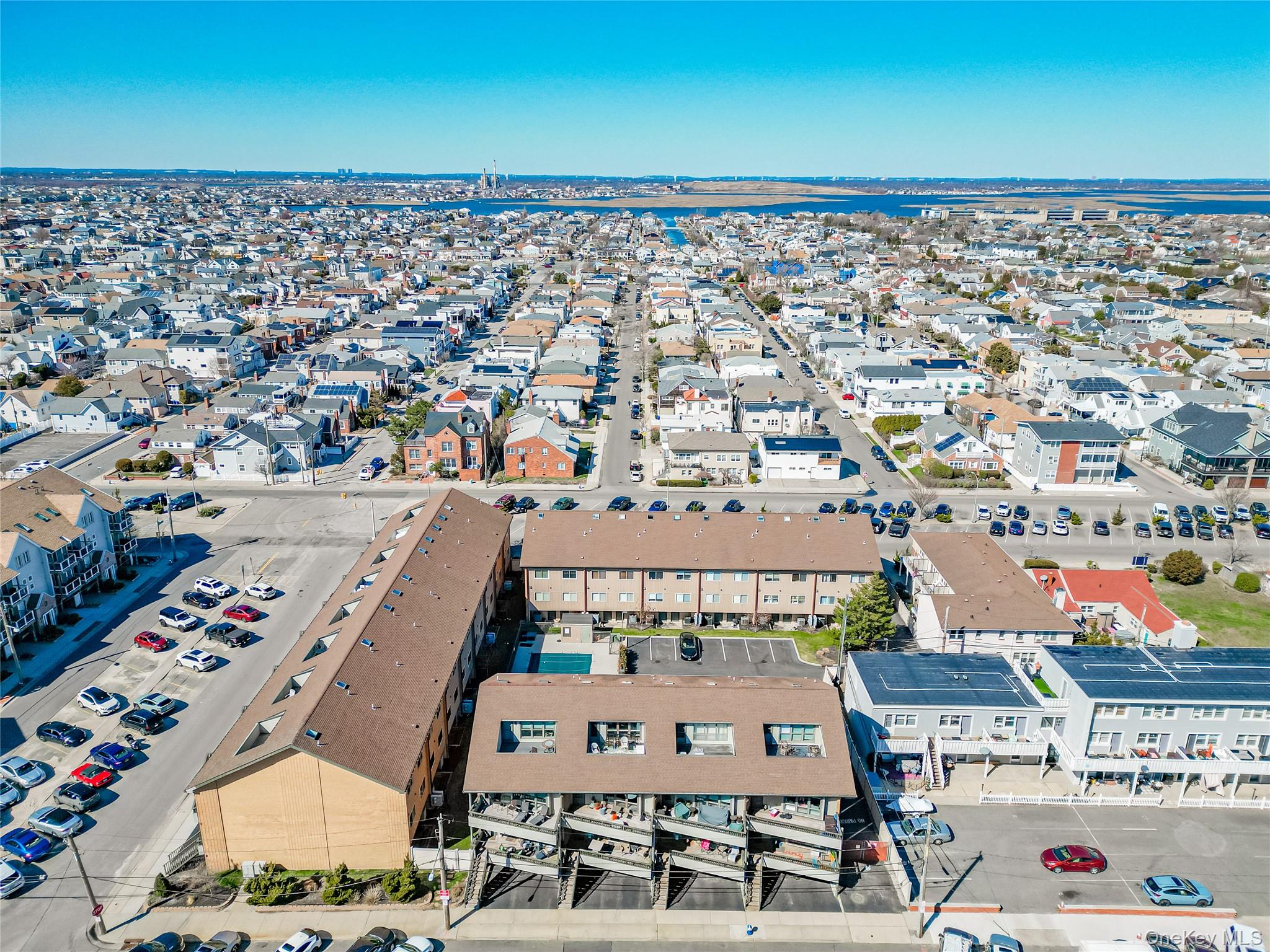 #2 photo, 811 Shore Road, 长岛 长滩 Long Beach , NY 11561