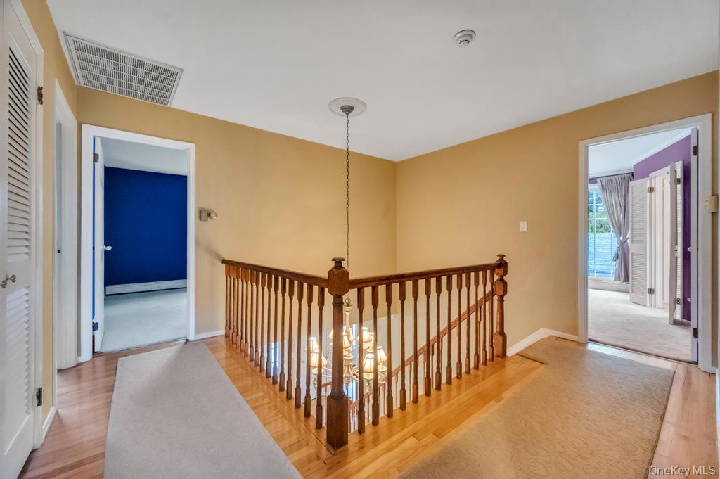 #19 photo, 330 Edgewood Avenue, 東長島 史密斯敦 Smithtown , NY 11787