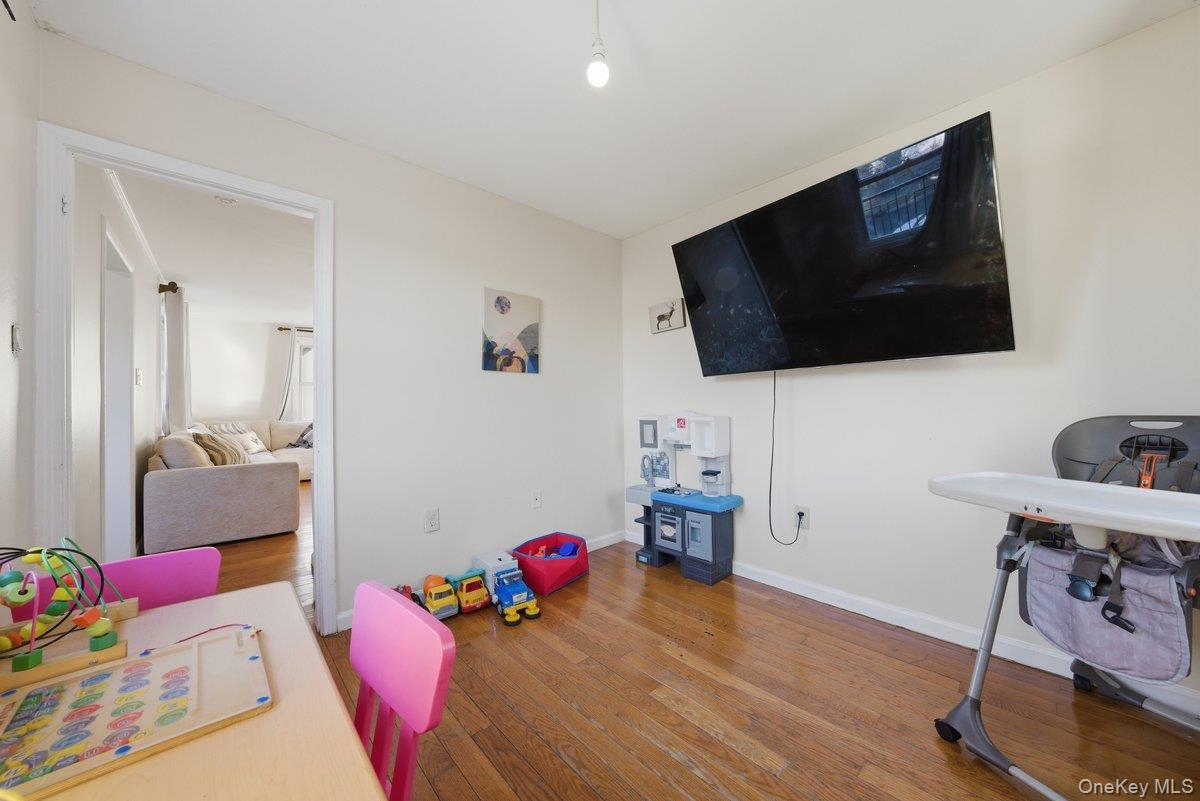 #14 photo, 115 Young Avenue, Yonkers , NY 10710