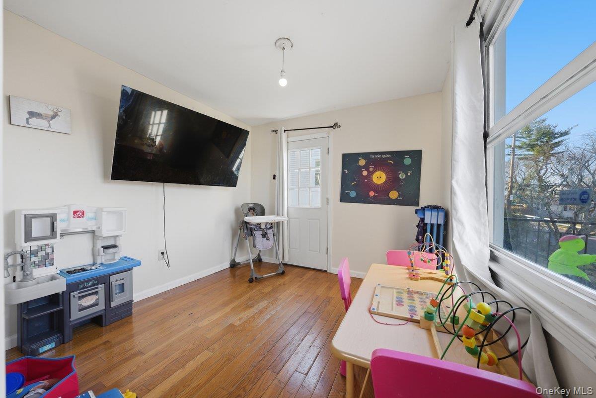 #15 photo, 115 Young Avenue, Yonkers , NY 10710