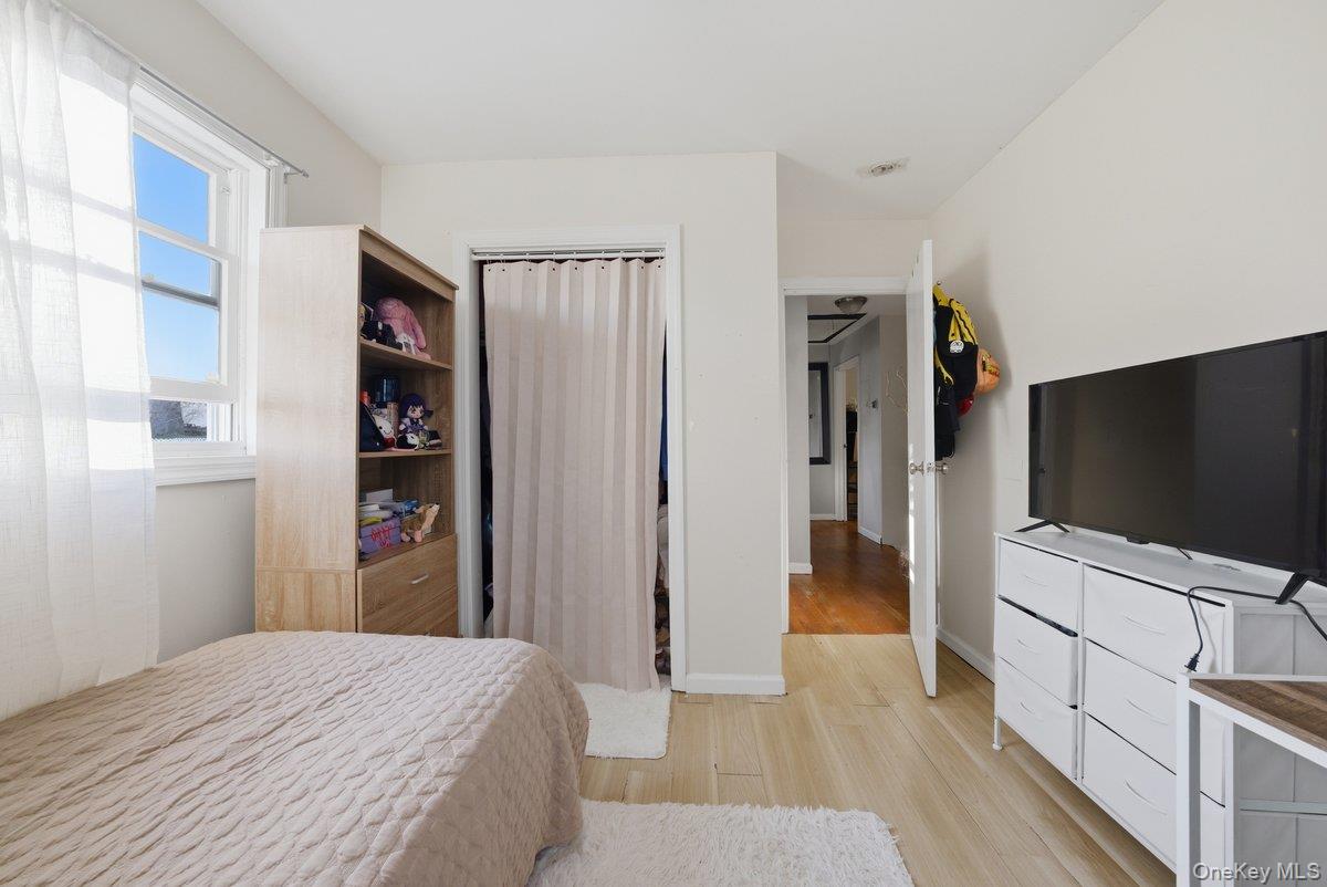 #19 photo, 115 Young Avenue, Yonkers , NY 10710