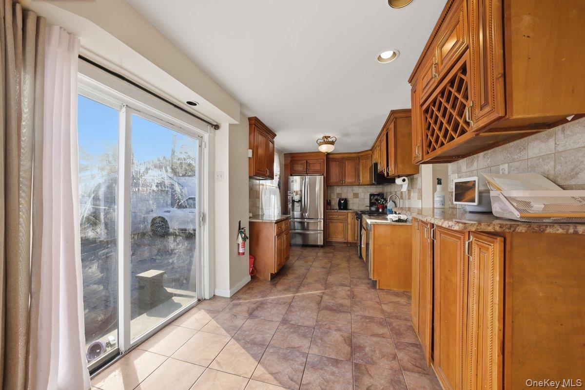 #8 photo, 115 Young Avenue, Yonkers , NY 10710