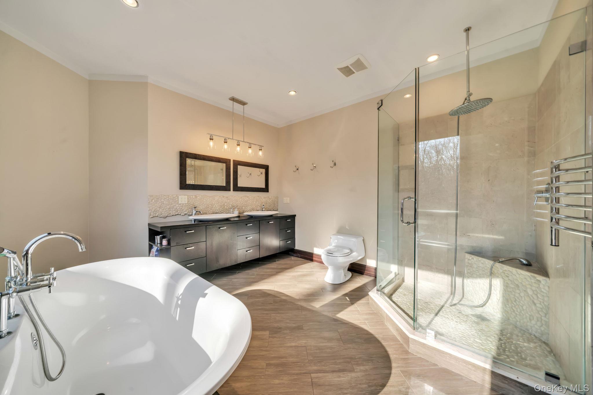 #13 photo, 139 Pascack Road, 뉴욕주 Pearl River , NY 10965