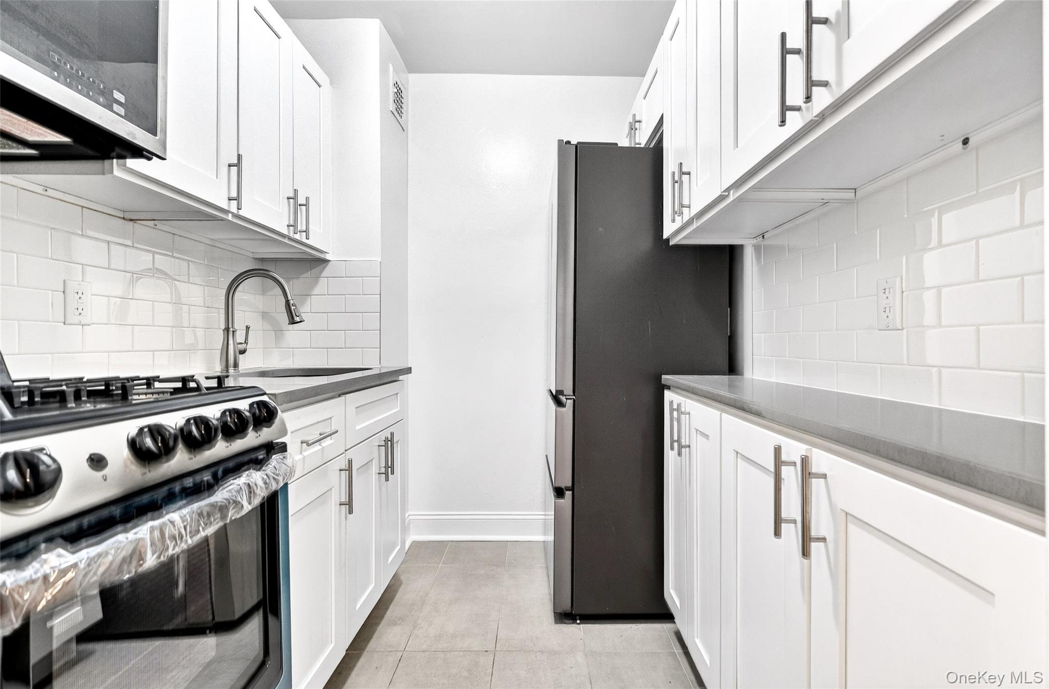 #5 photo, 2244 Bronx Park, Bronx , NY 10467