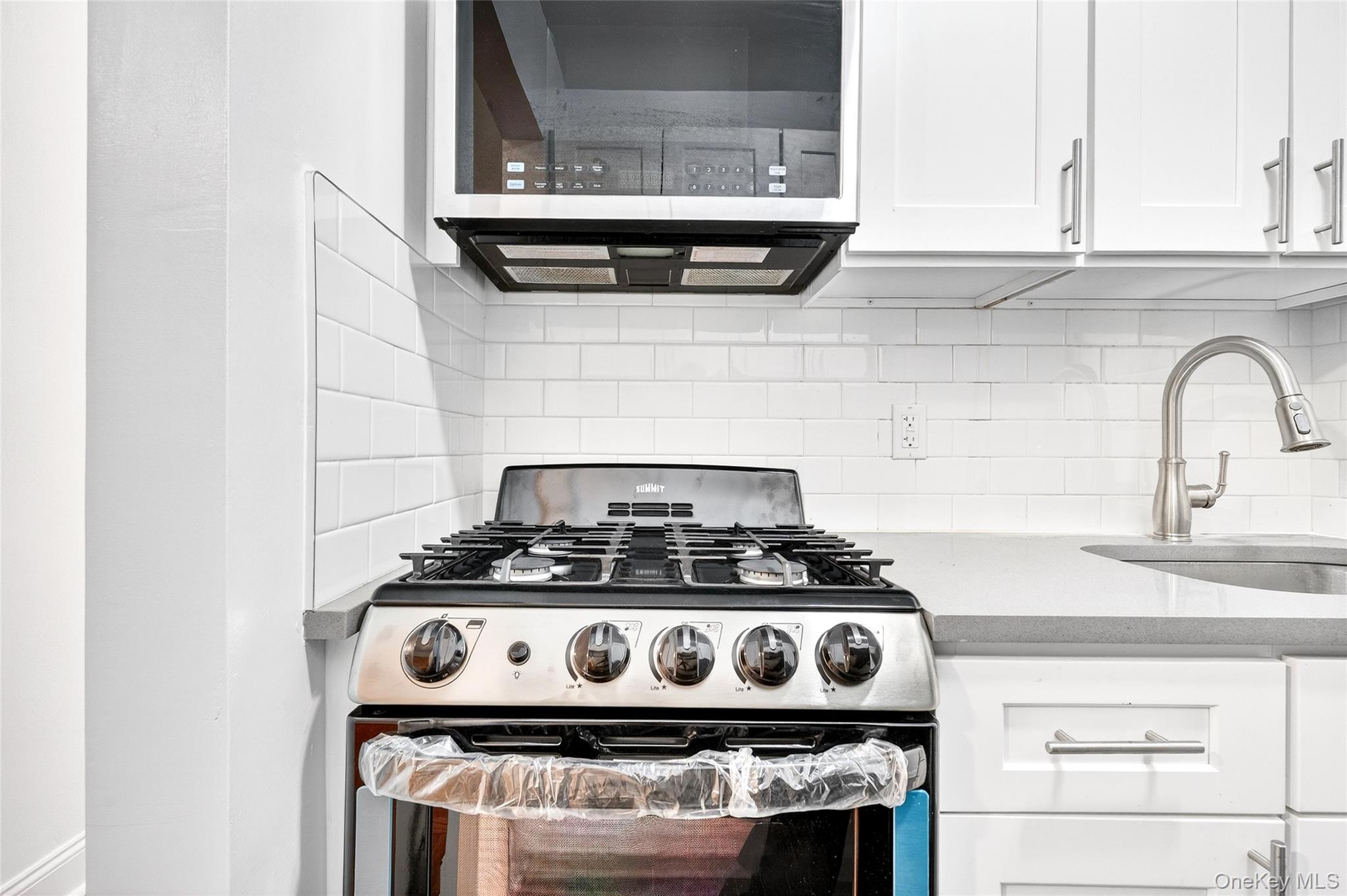 #7 photo, 2244 Bronx Park, Bronx , NY 10467